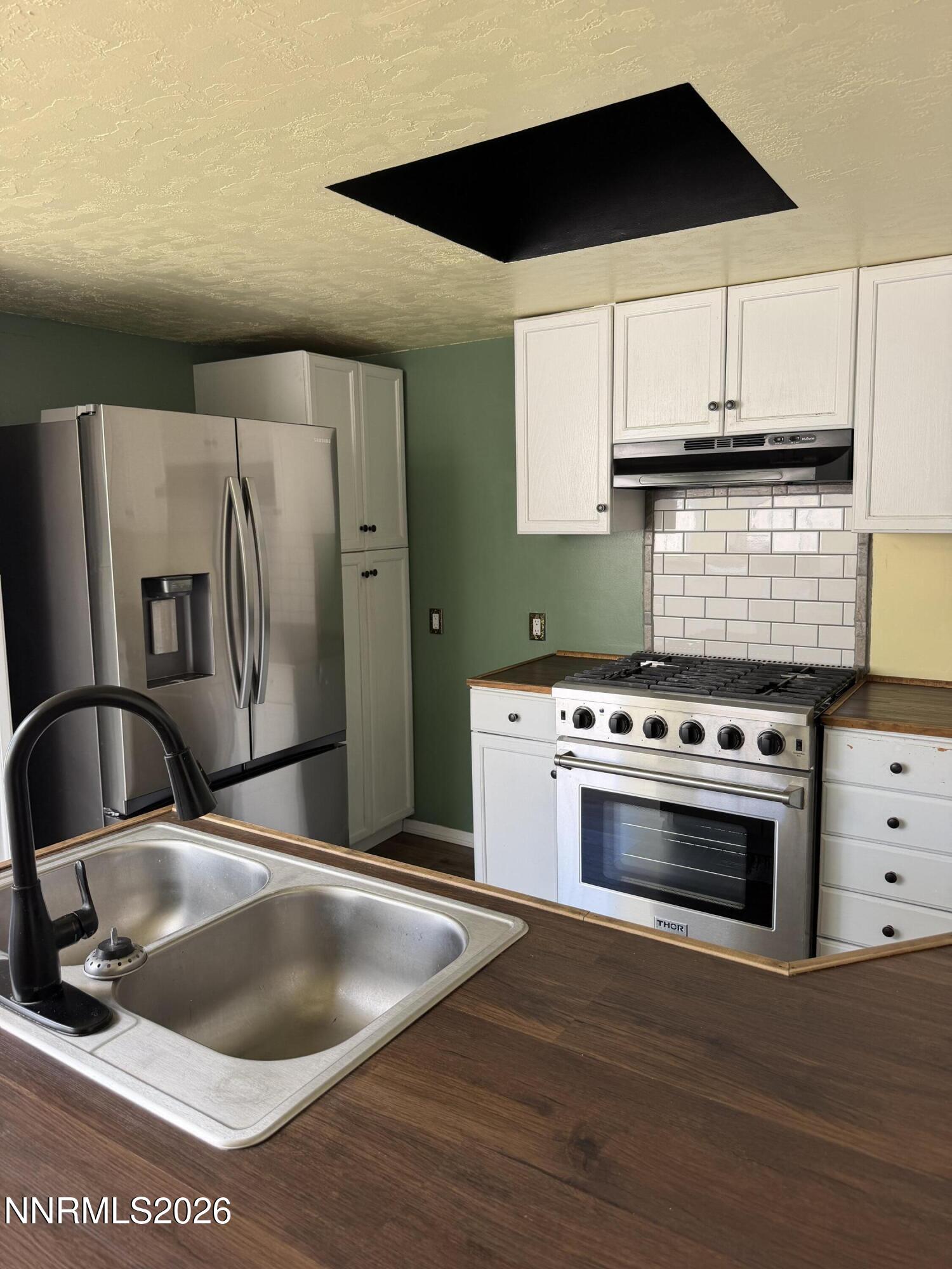 272 Florence Avenue Property Photo 10