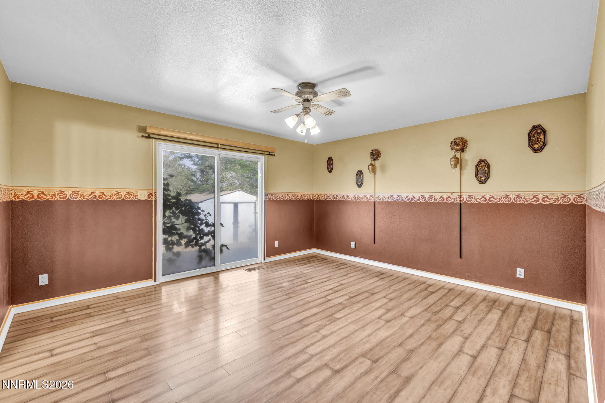 652 Silver Lace Boulevard Property Photo 15