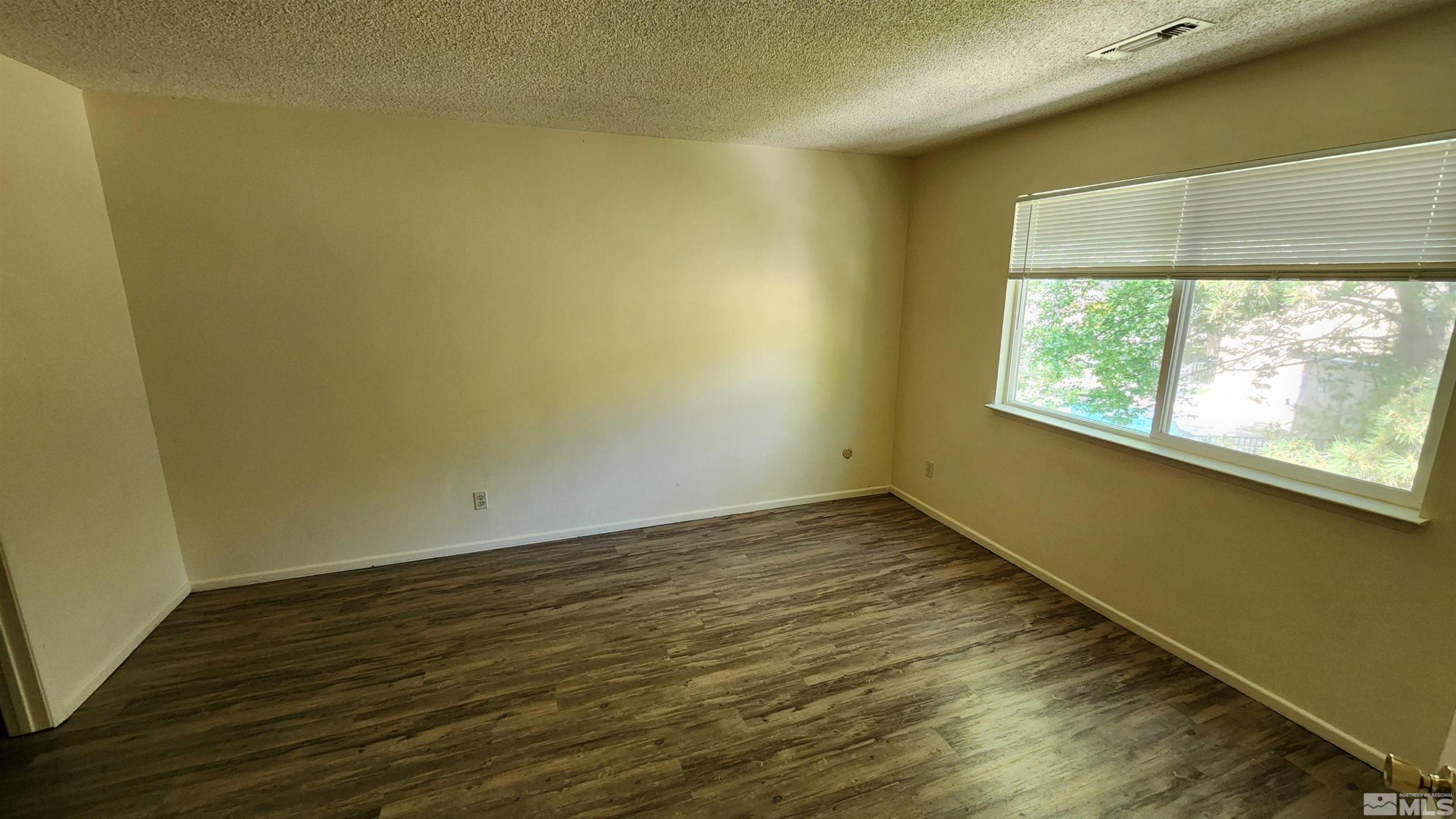 2300 Dickerson Road Property Photo 7