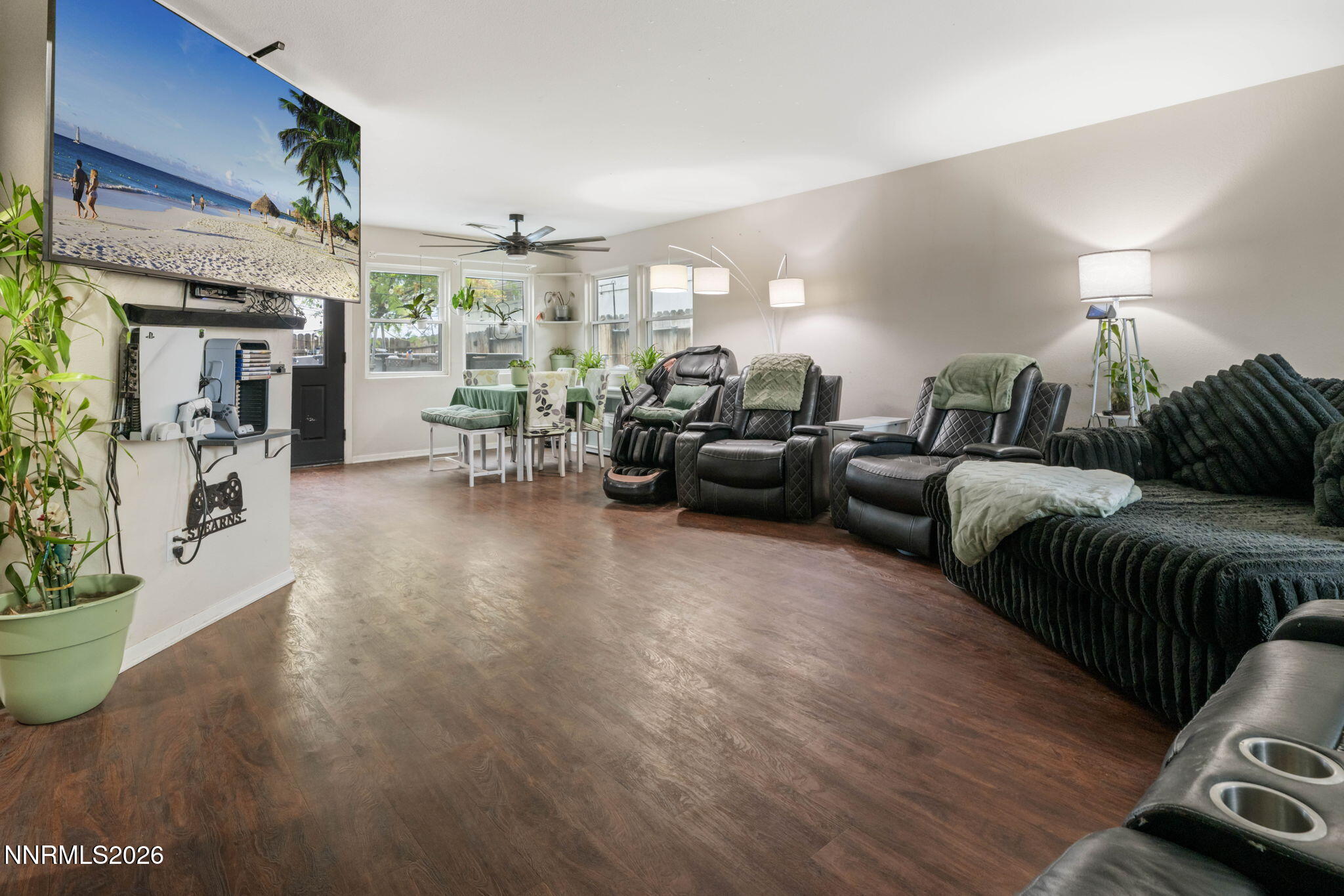 1341 Mountain Ash Way Property Photo 8