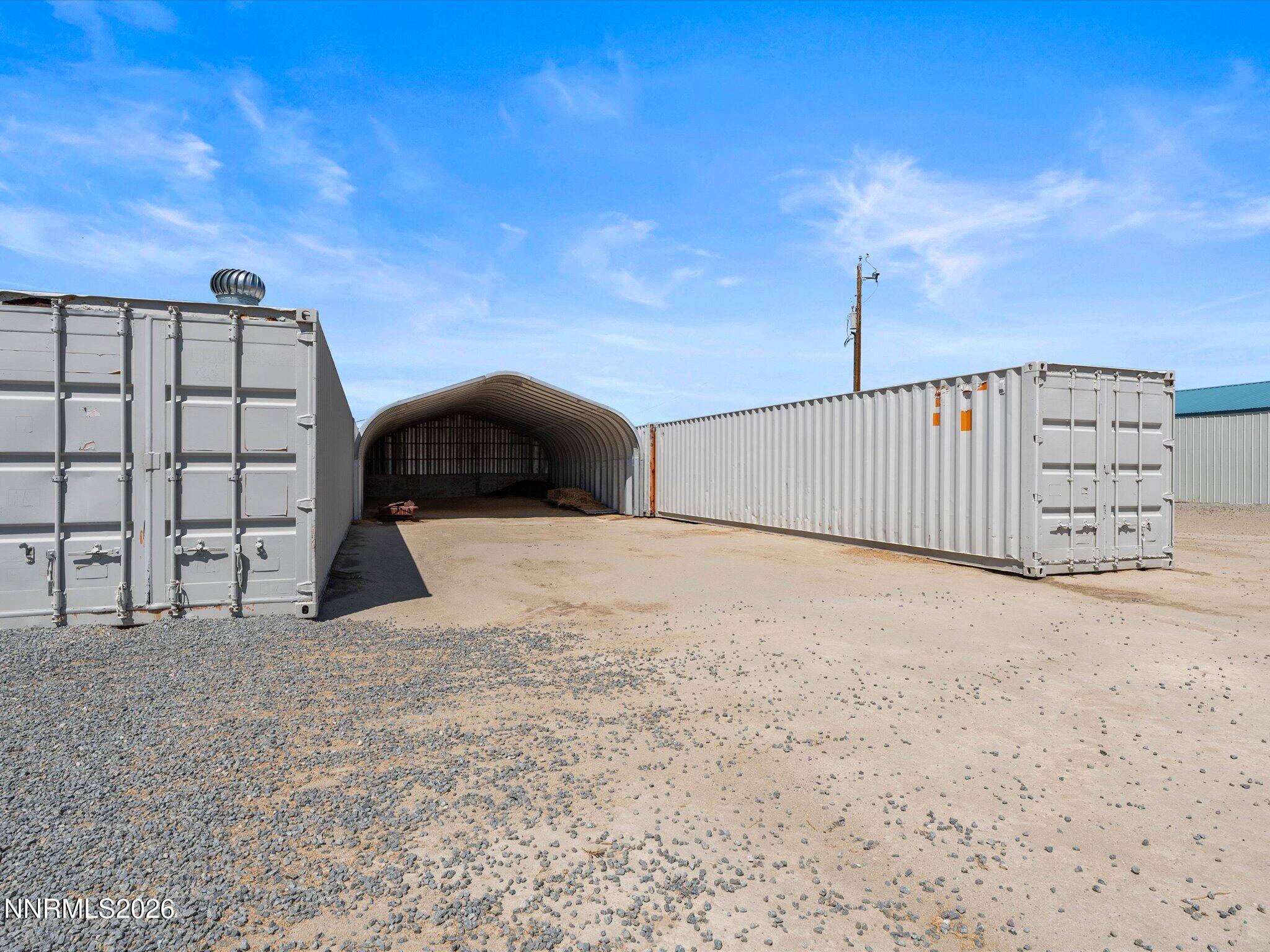 5200 Range Land Road Property Photo 3
