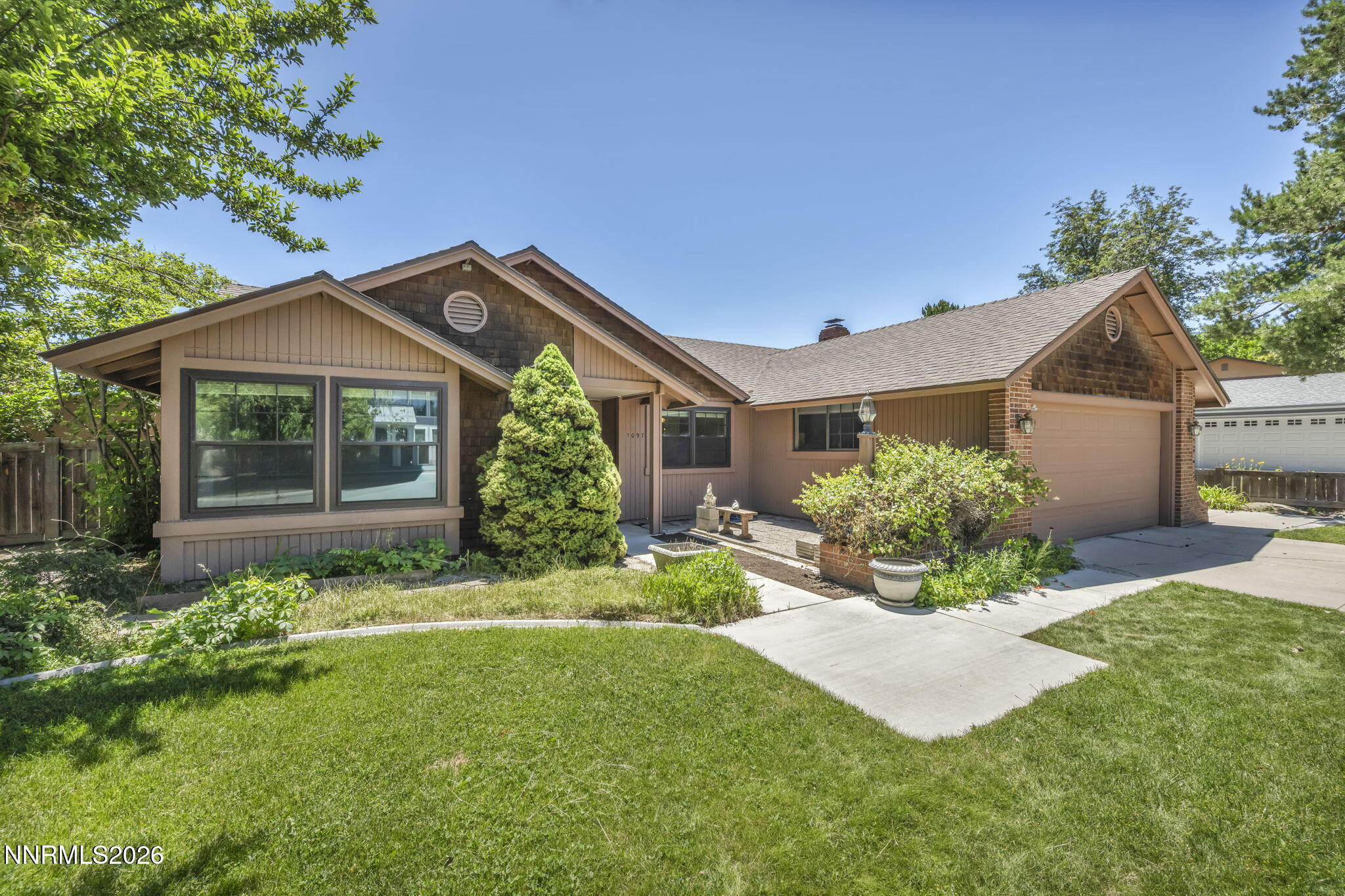 1097 Stagecoach Lane Property Photo 3