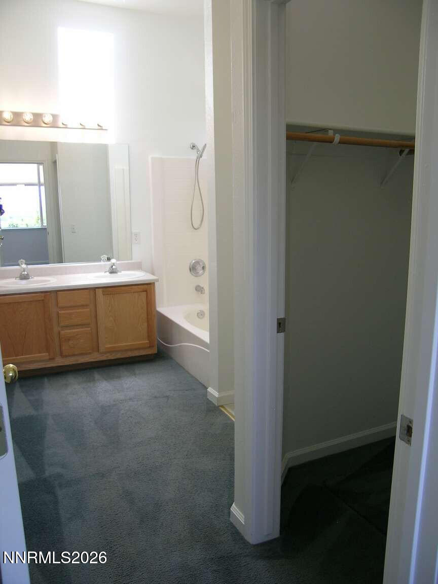 893 Vista Park Drive Property Photo 23