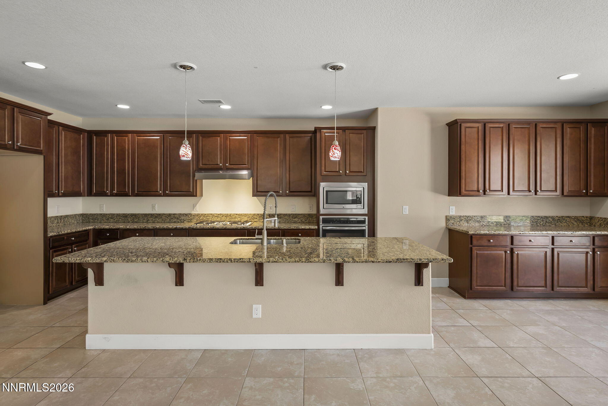 2900 Tobiano Drive Property Photo 14