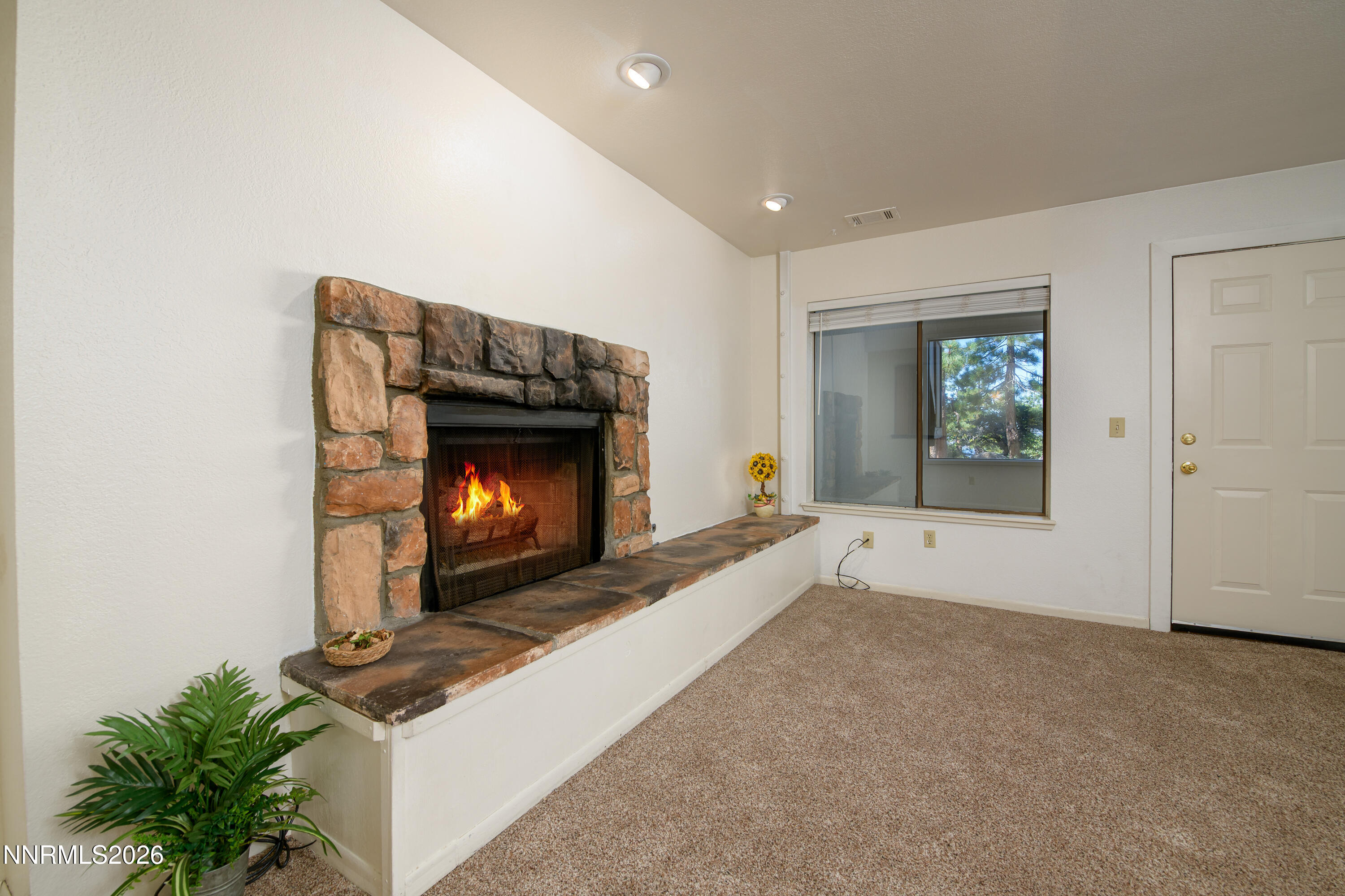 759 Boulder Court G Property Photo 5