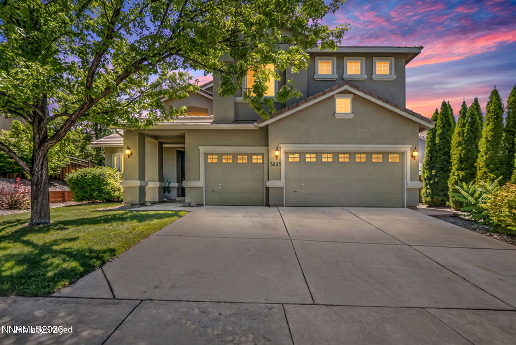 5835 Ingleston Drive Property Photo 3