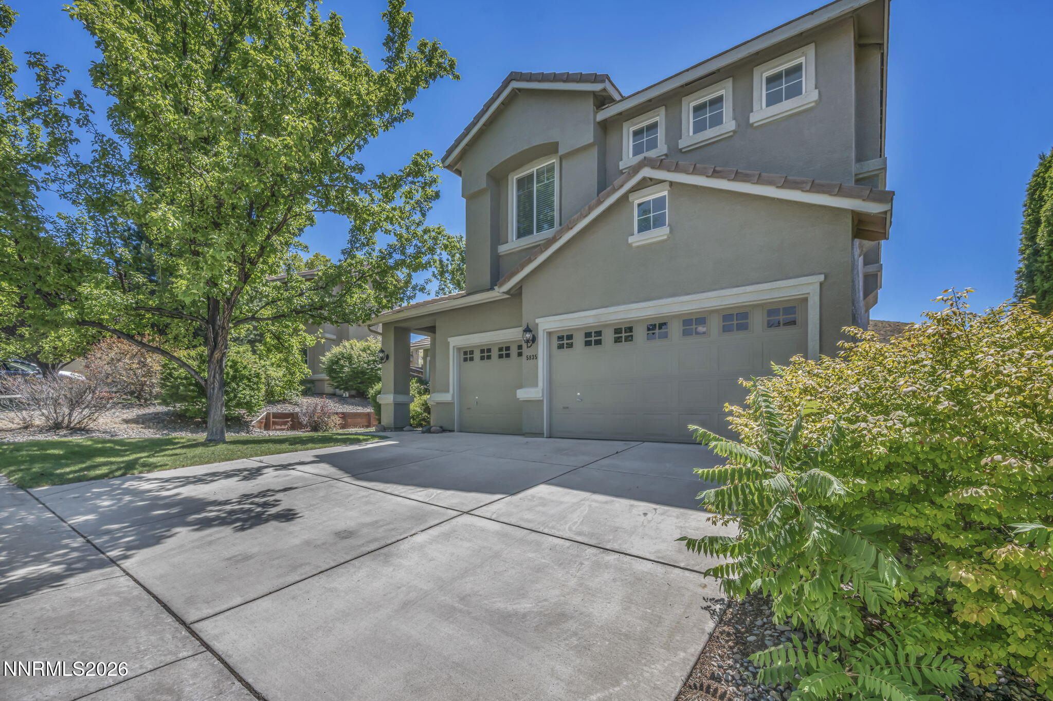5835 Ingleston Drive Property Photo 6