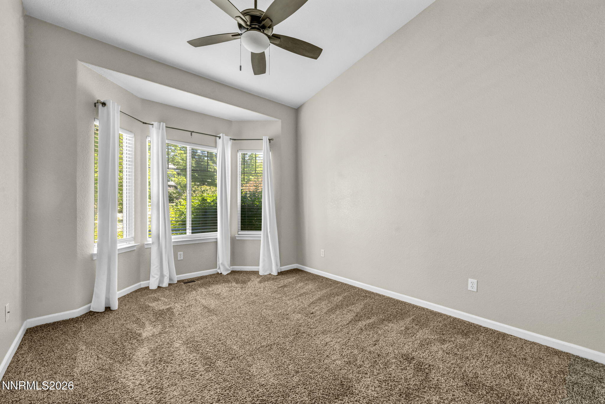 5835 Ingleston Drive Property Photo 10
