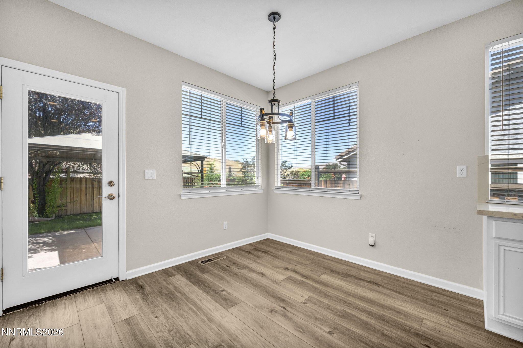 5835 Ingleston Drive Property Photo 28