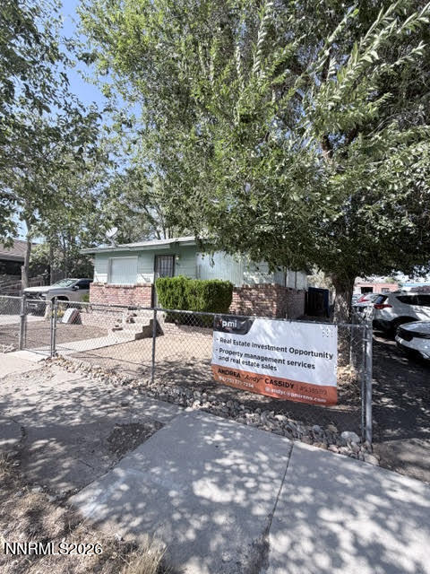 861 Aitken Street Property Photo 3