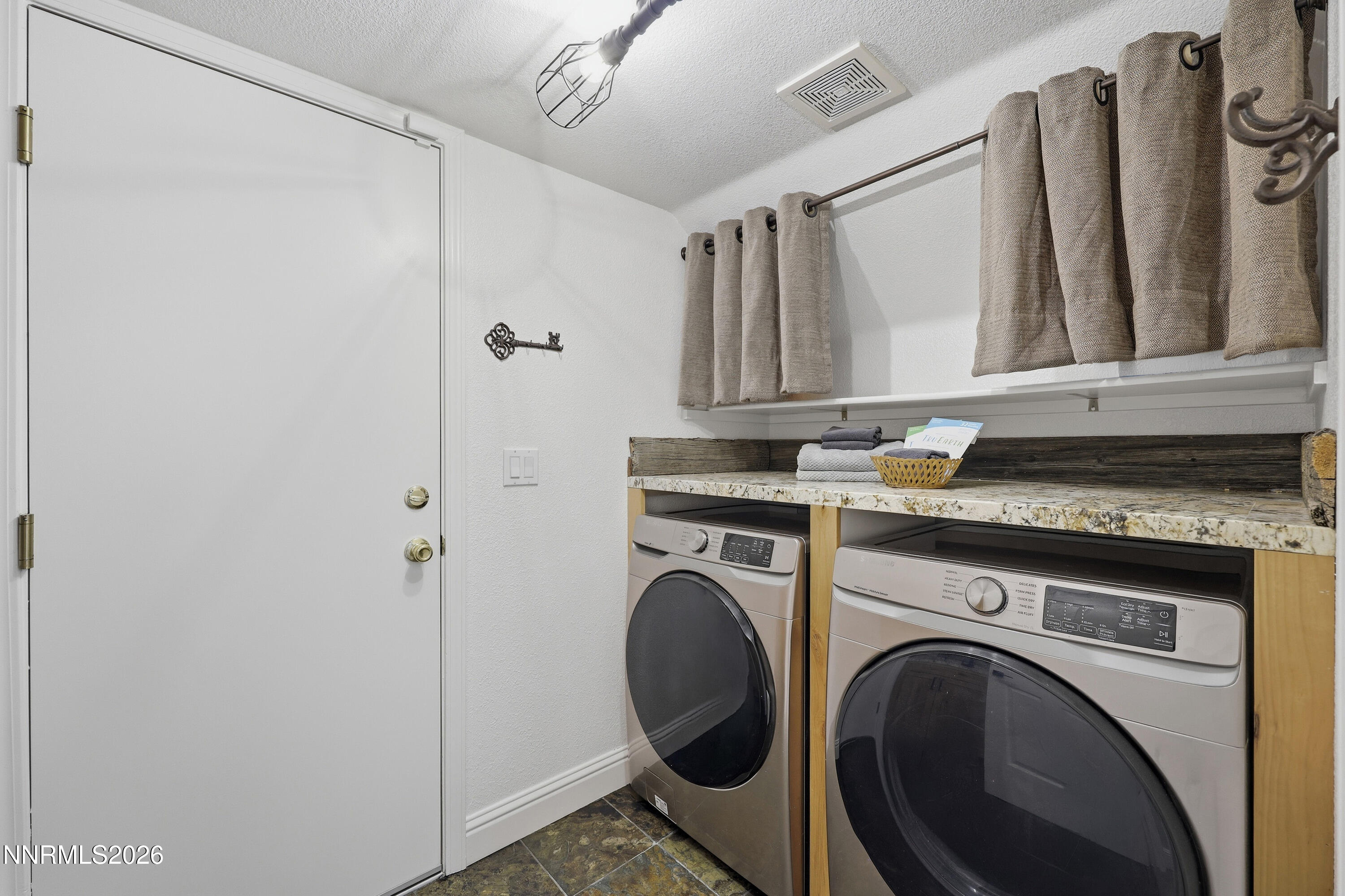 4005 Corvallis Drive Property Photo 18