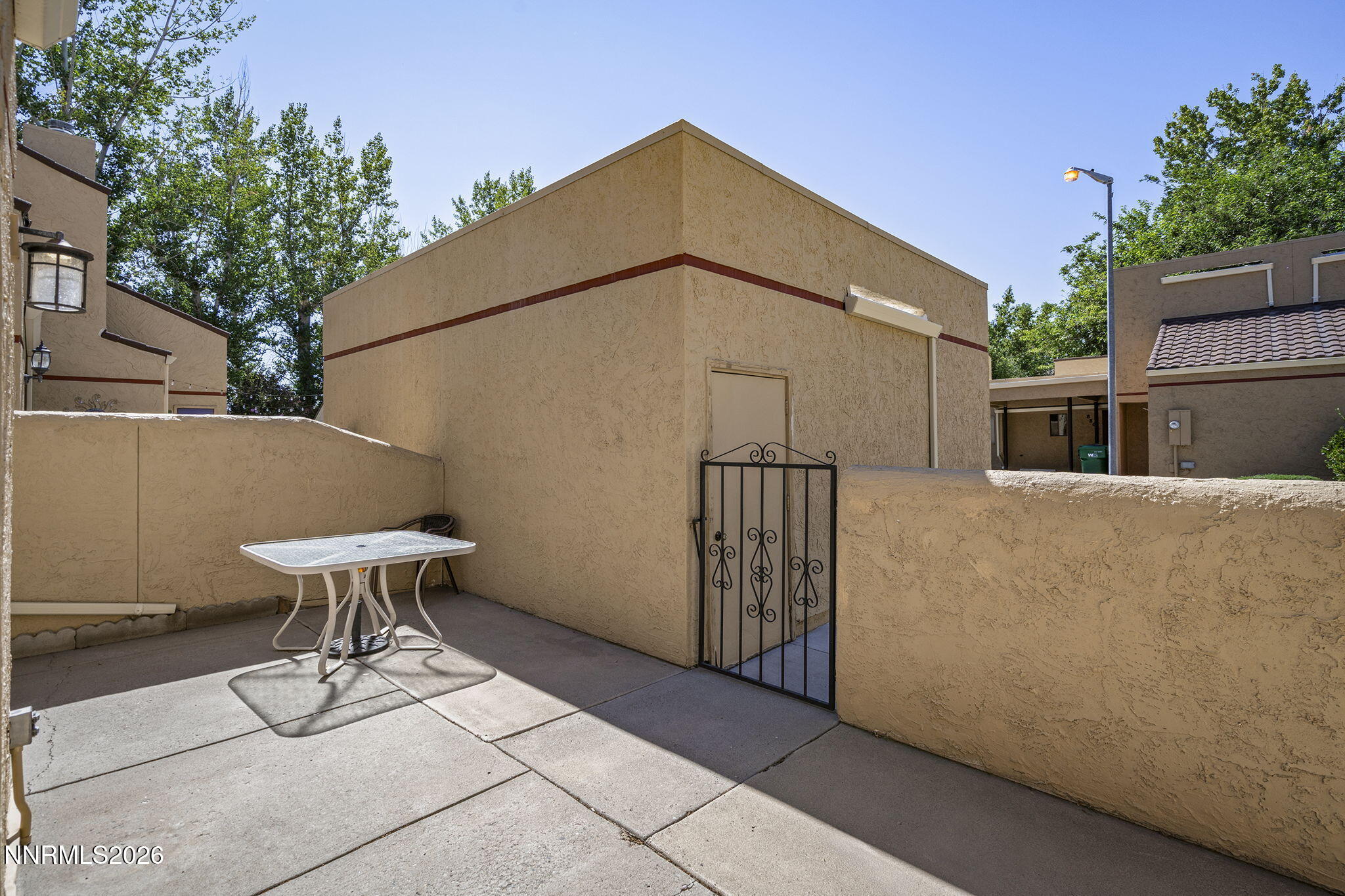 8820 Dixon Lane Property Photo 15