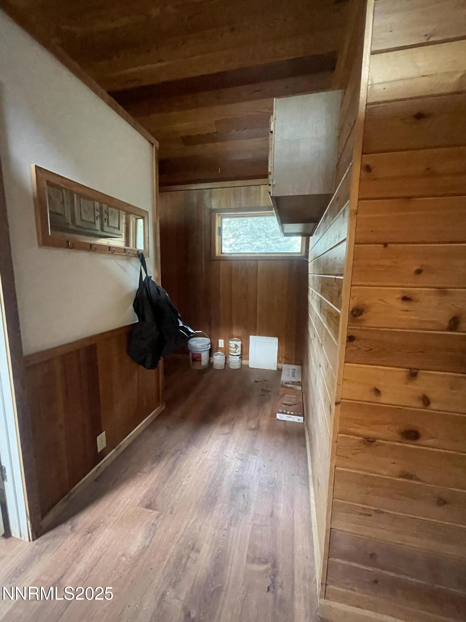 993 E Side Avenue Property Photo 28