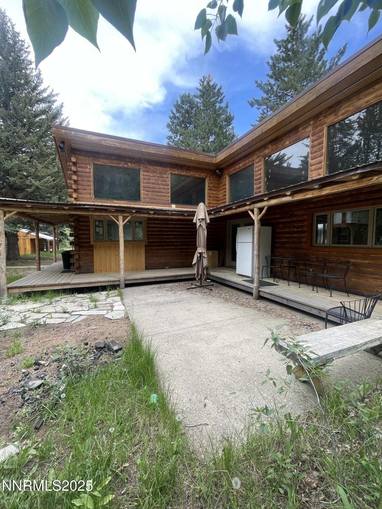 993 E Side Avenue Property Photo 33
