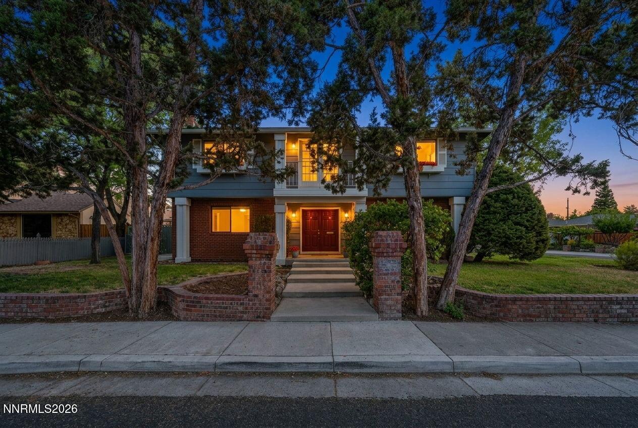 1945 Lakeside Drive Property Photo 1