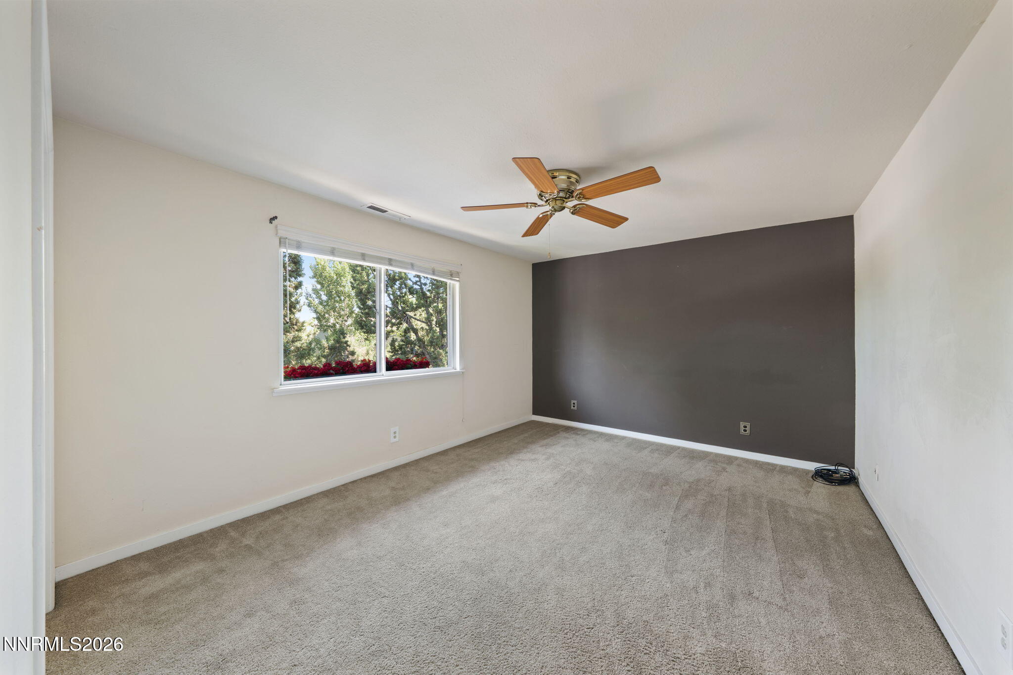 1945 Lakeside Drive Property Photo 34