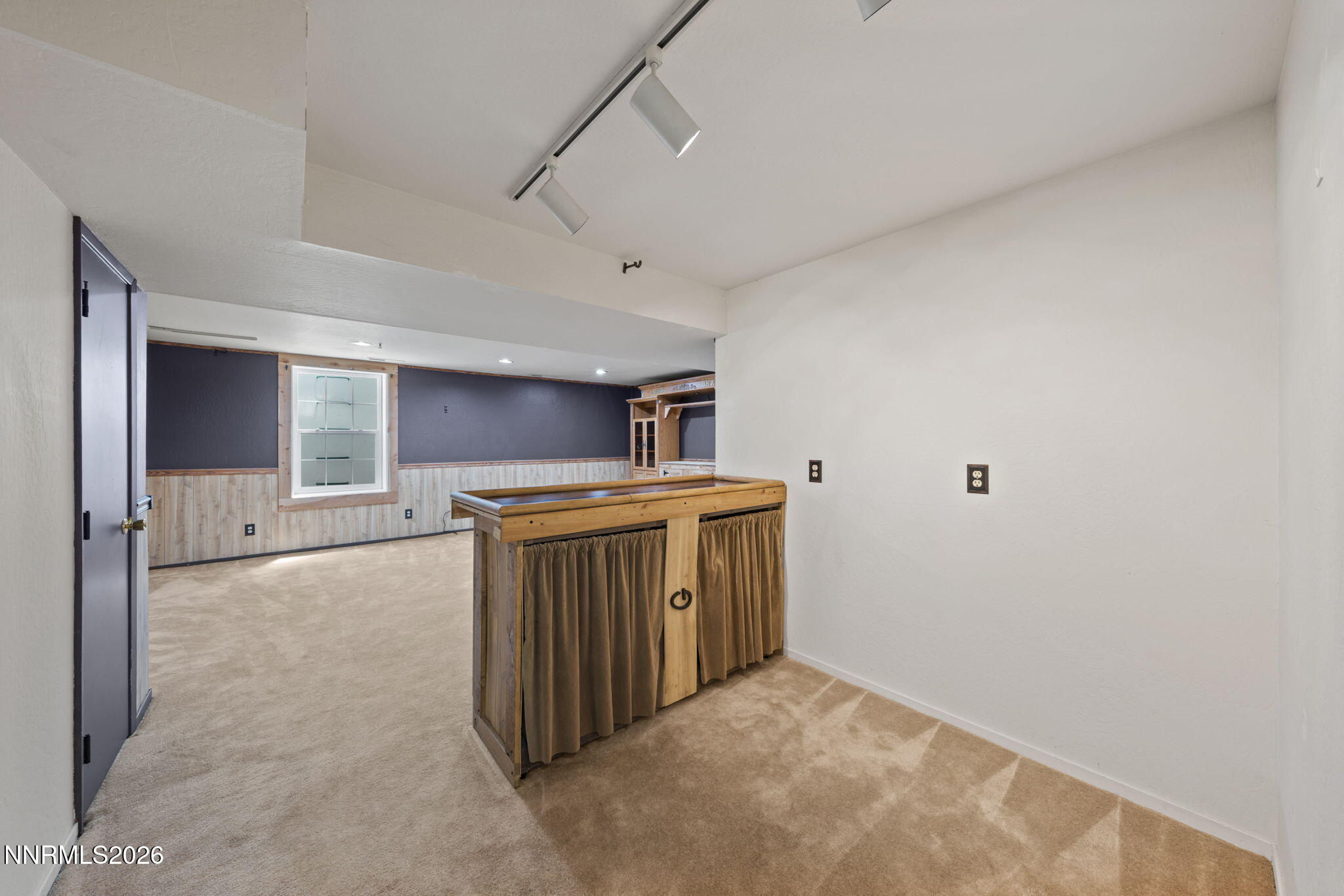 1945 Lakeside Drive Property Photo 45
