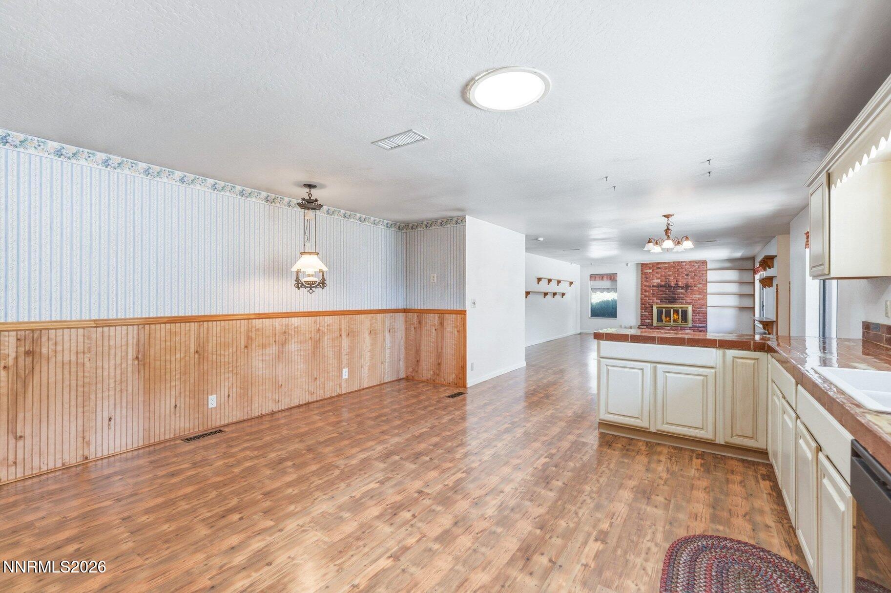 1360 Clough Road Property Photo 9