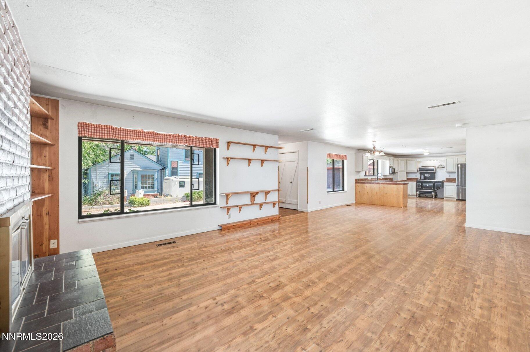 1360 Clough Road Property Photo 12