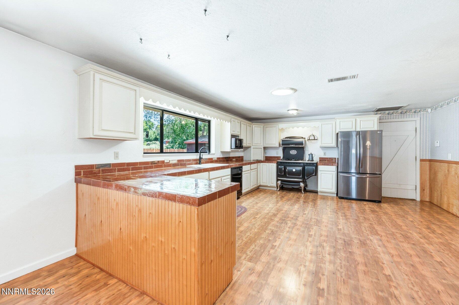 1360 Clough Road Property Photo 17