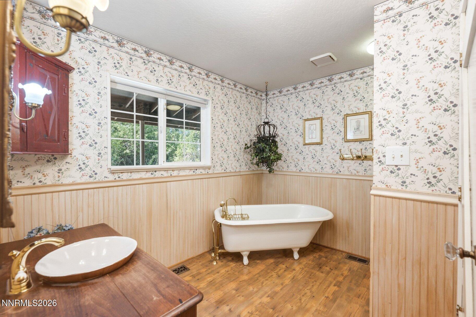 1360 Clough Road Property Photo 26