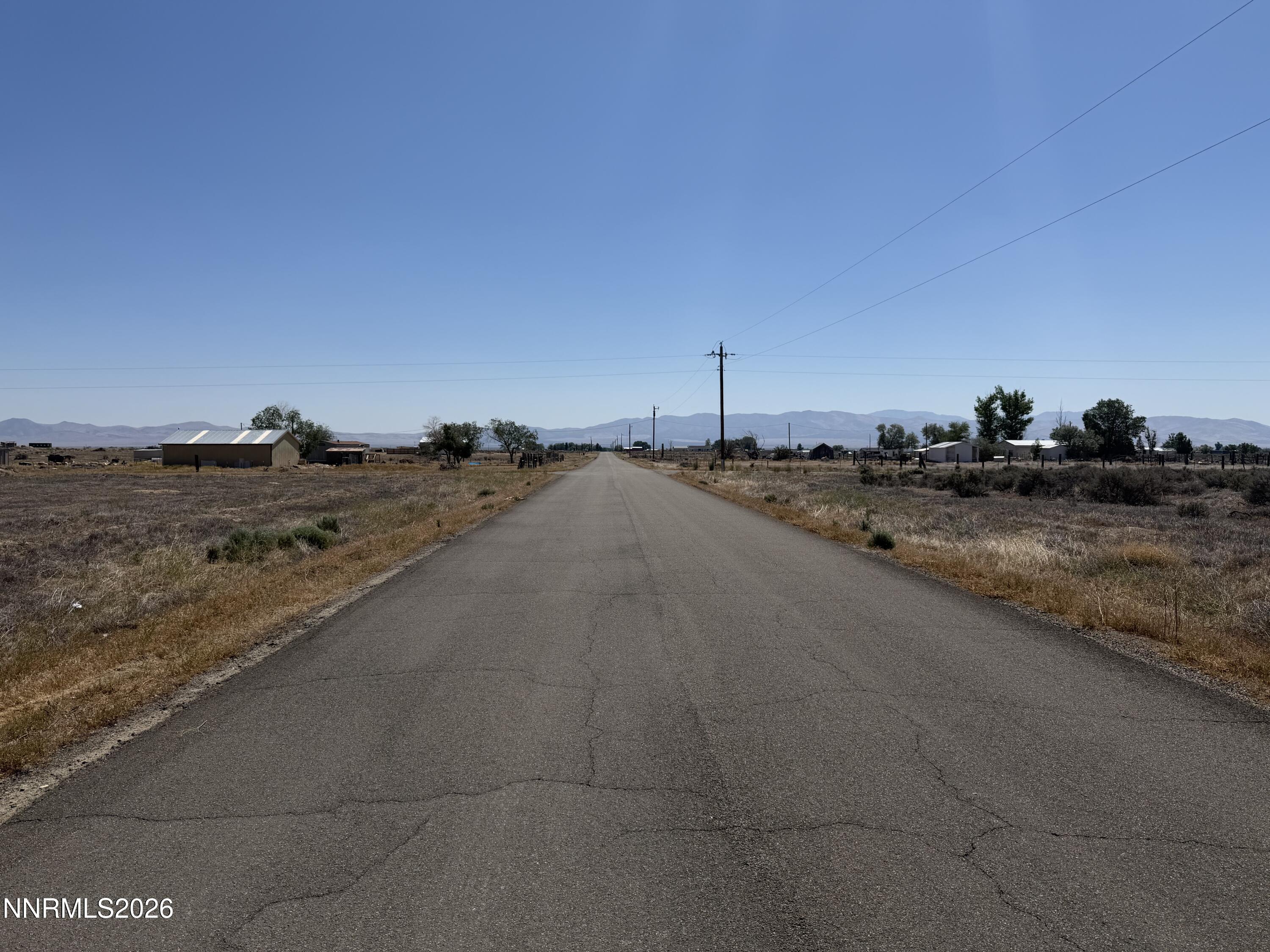 15 Paradise Ranchos Rd Drive Property Photo 2