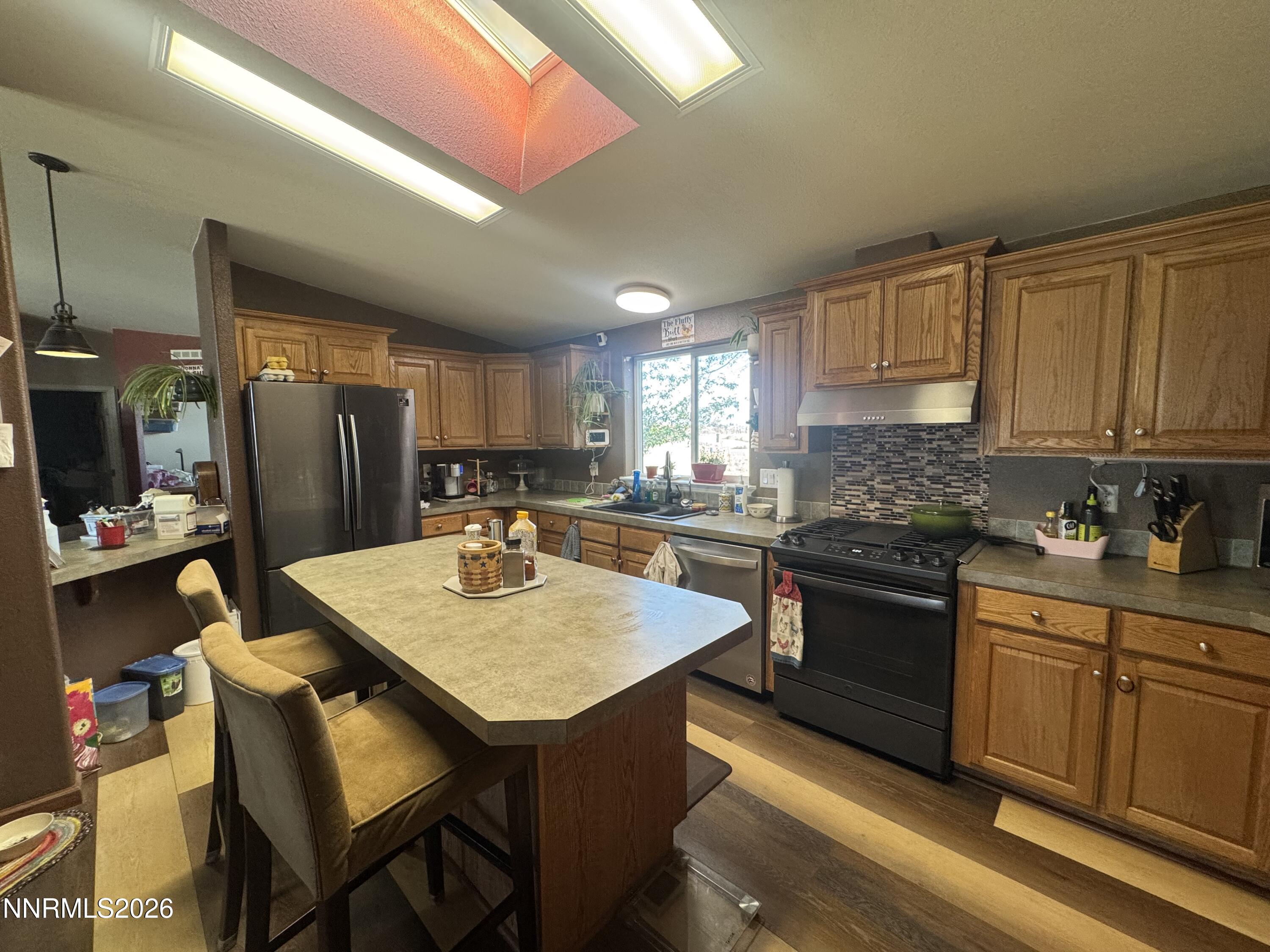 6262 Lakeview Drive Property Photo 9