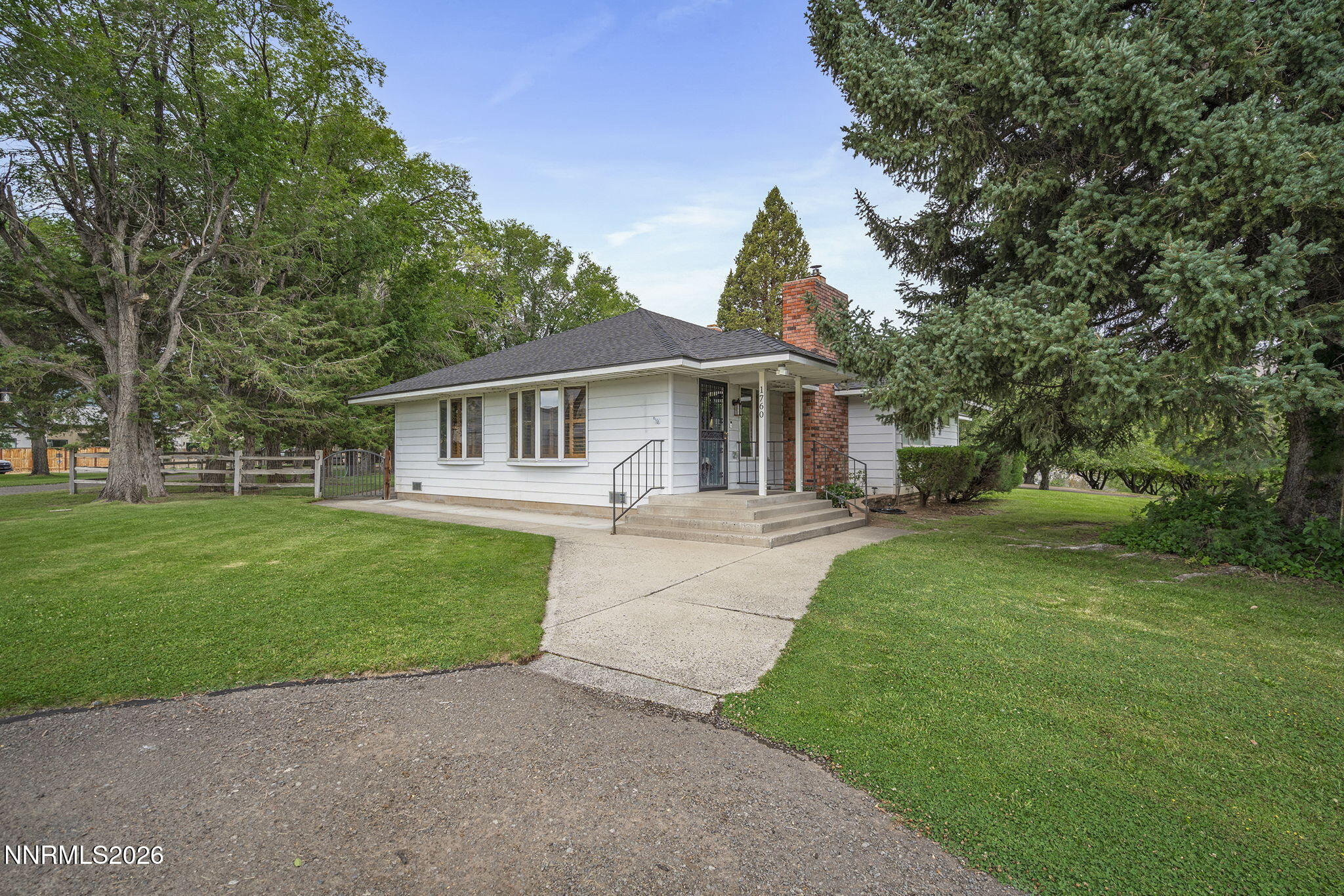1760 S Verdi Road Property Photo 1