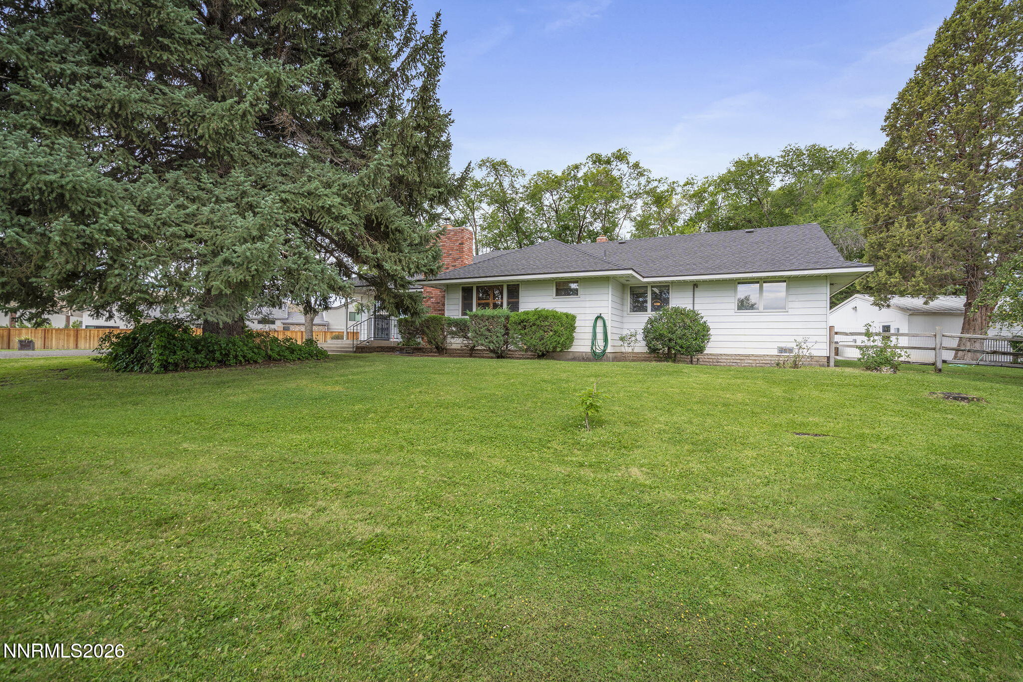 1760 S Verdi Road Property Photo 3