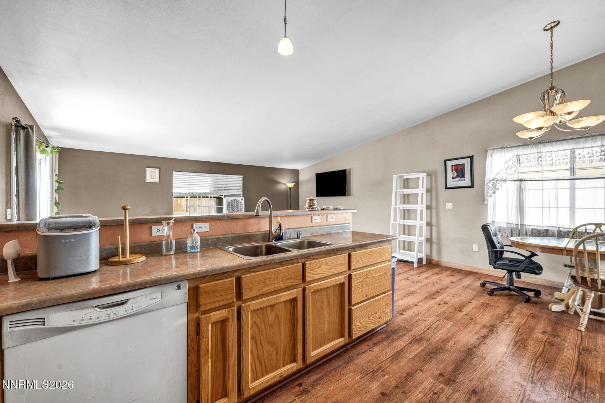 746 Monico Drive Property Photo 3