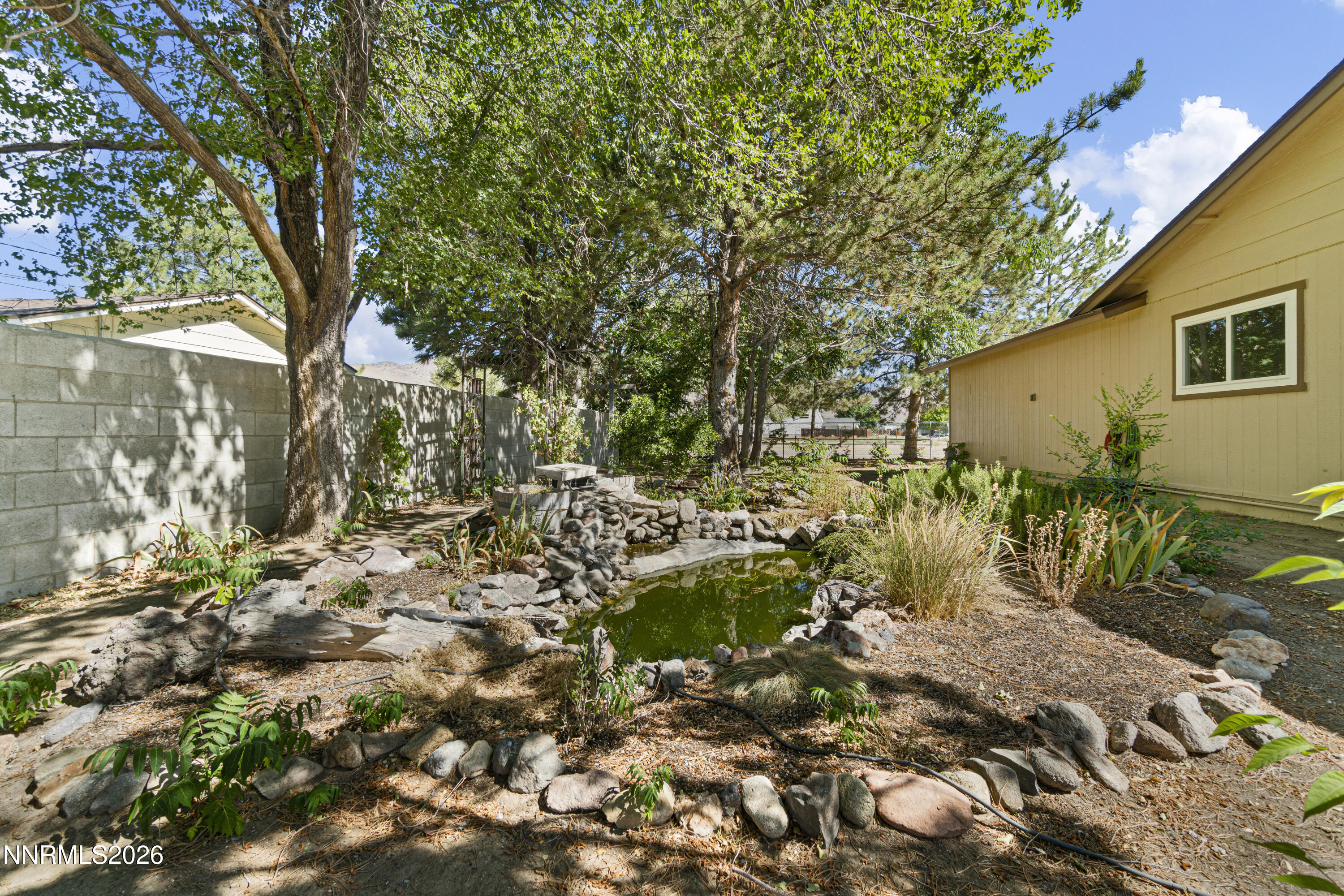 102 Ring Road Property Photo 3