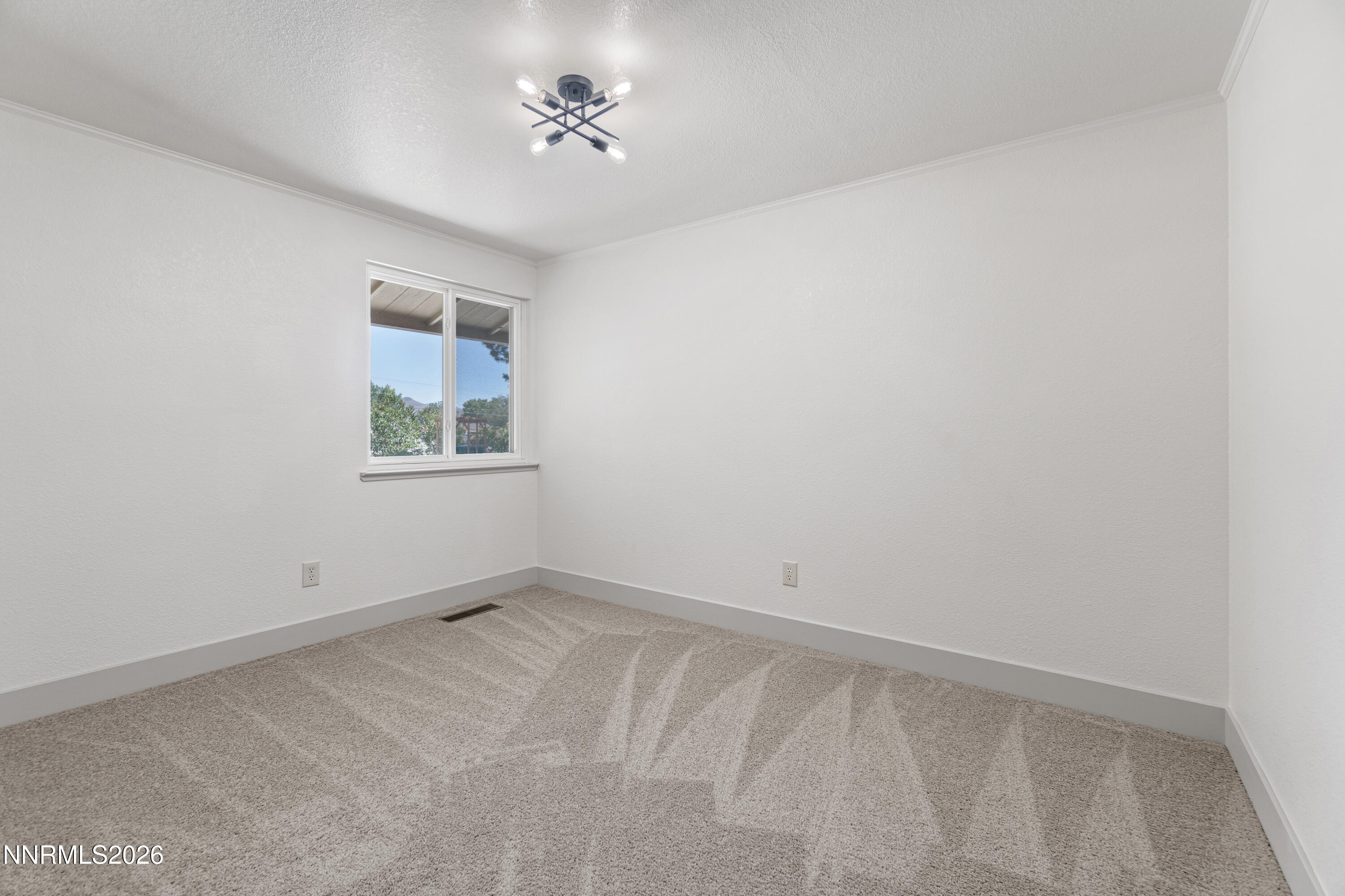 102 Ring Road Property Photo 16