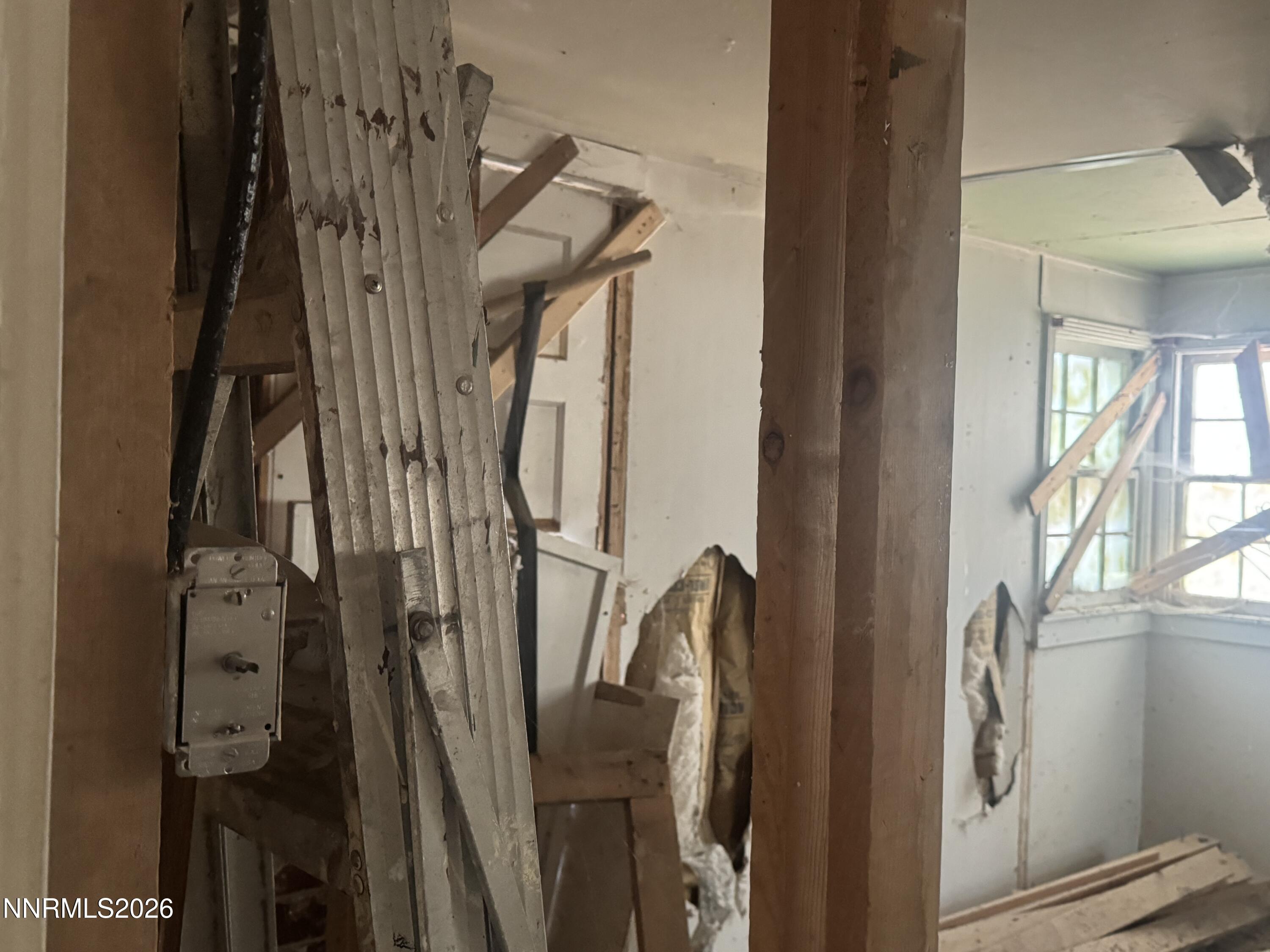 1555 Elmhurst Avenue Property Photo 11
