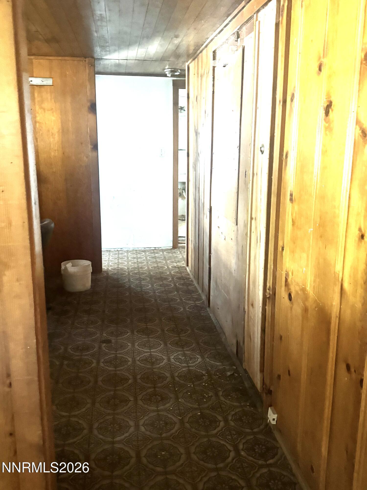 1555 Elmhurst Avenue Property Photo 13