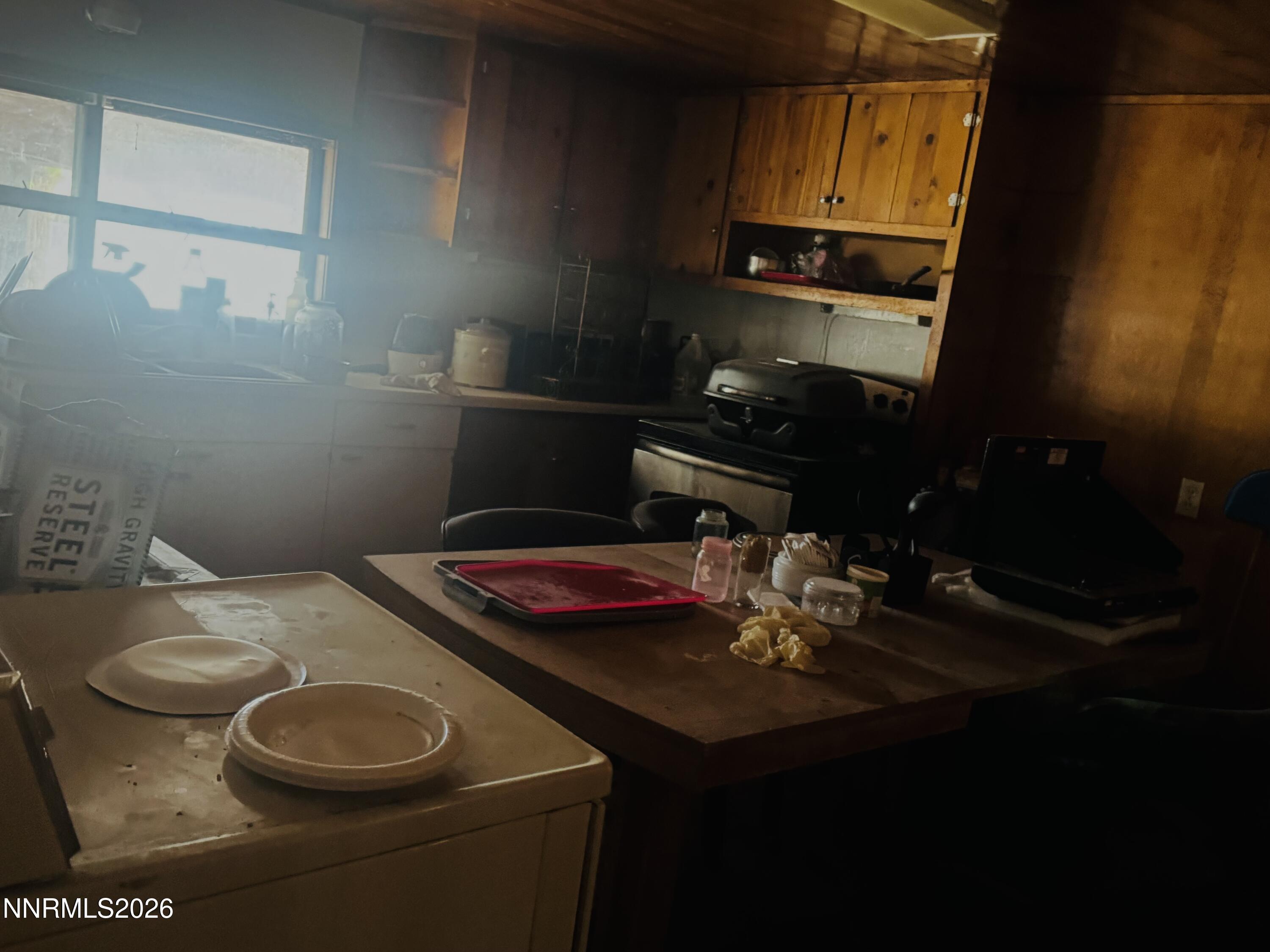 1555 Elmhurst Avenue Property Photo 15