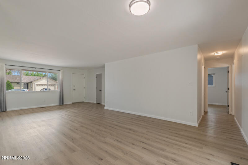 287 Abbay Way Property Photo 3