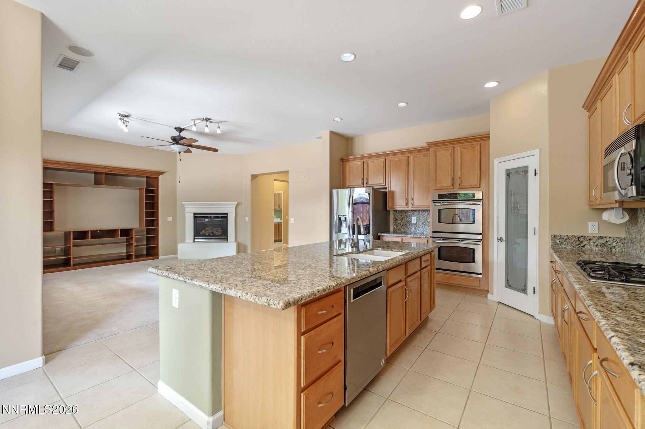 5070 Chappelet Drive Property Photo 14
