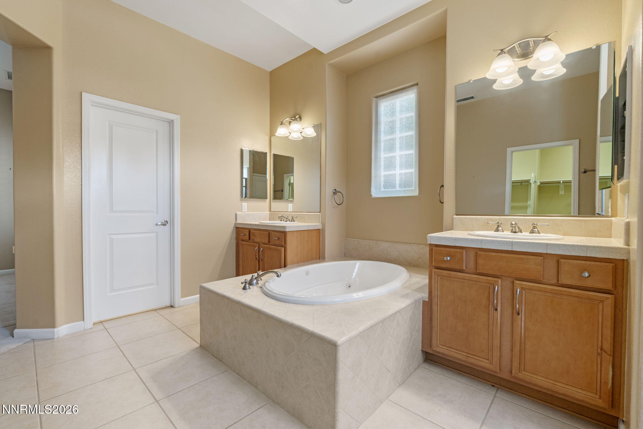 5070 Chappelet Drive Property Photo 28