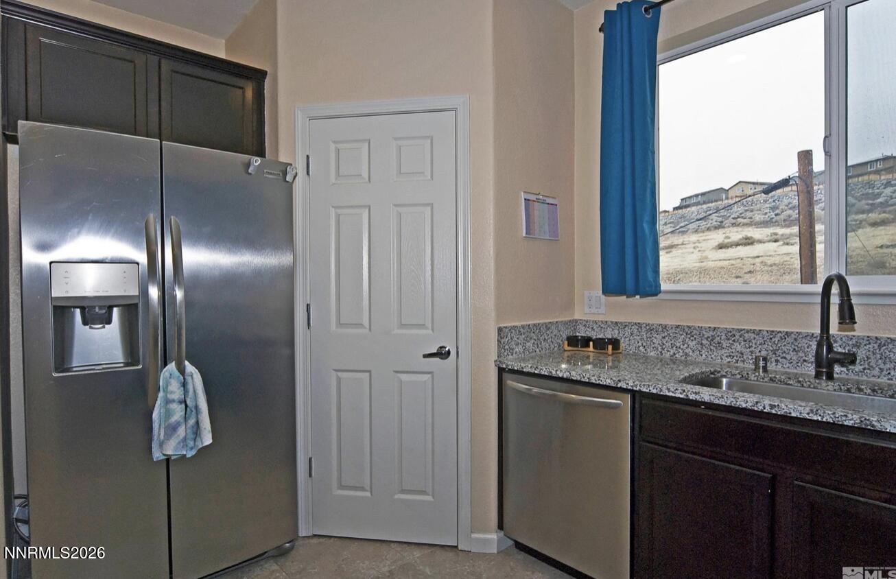 3006 Sterling Ridge Circle Property Photo 4