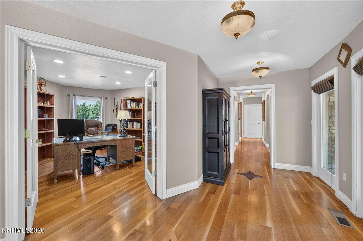 2750 Manhattan Drive Property Photo 19