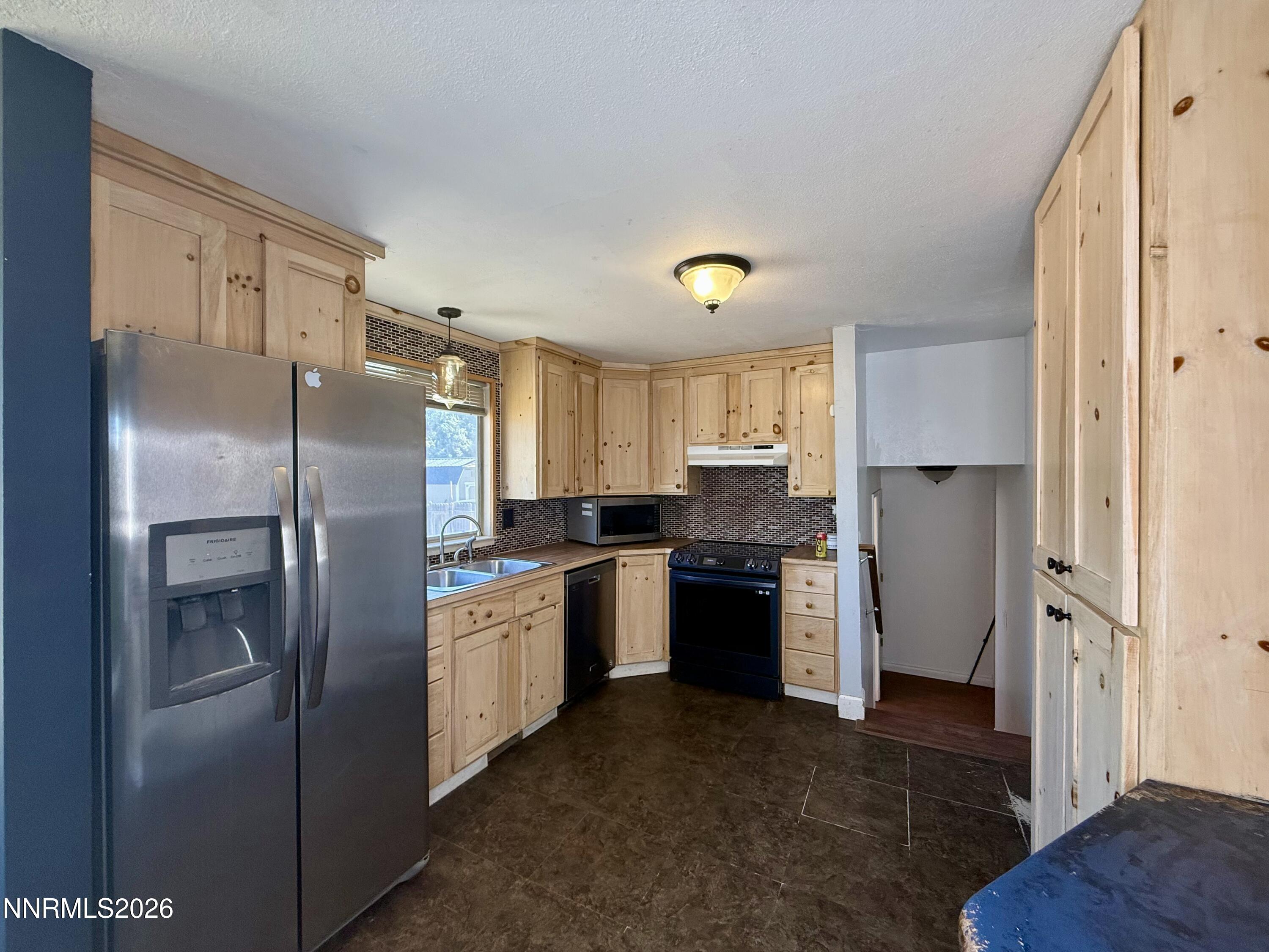 1855 Mizpah Street Property Photo 7
