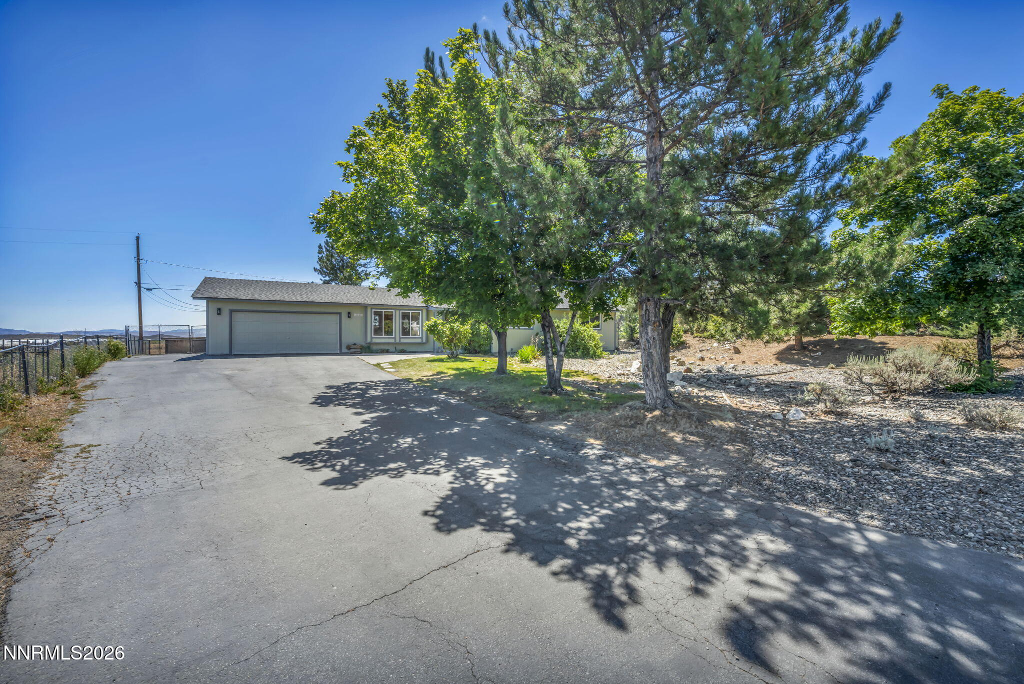 2440 Seneca Drive Property Photo 3