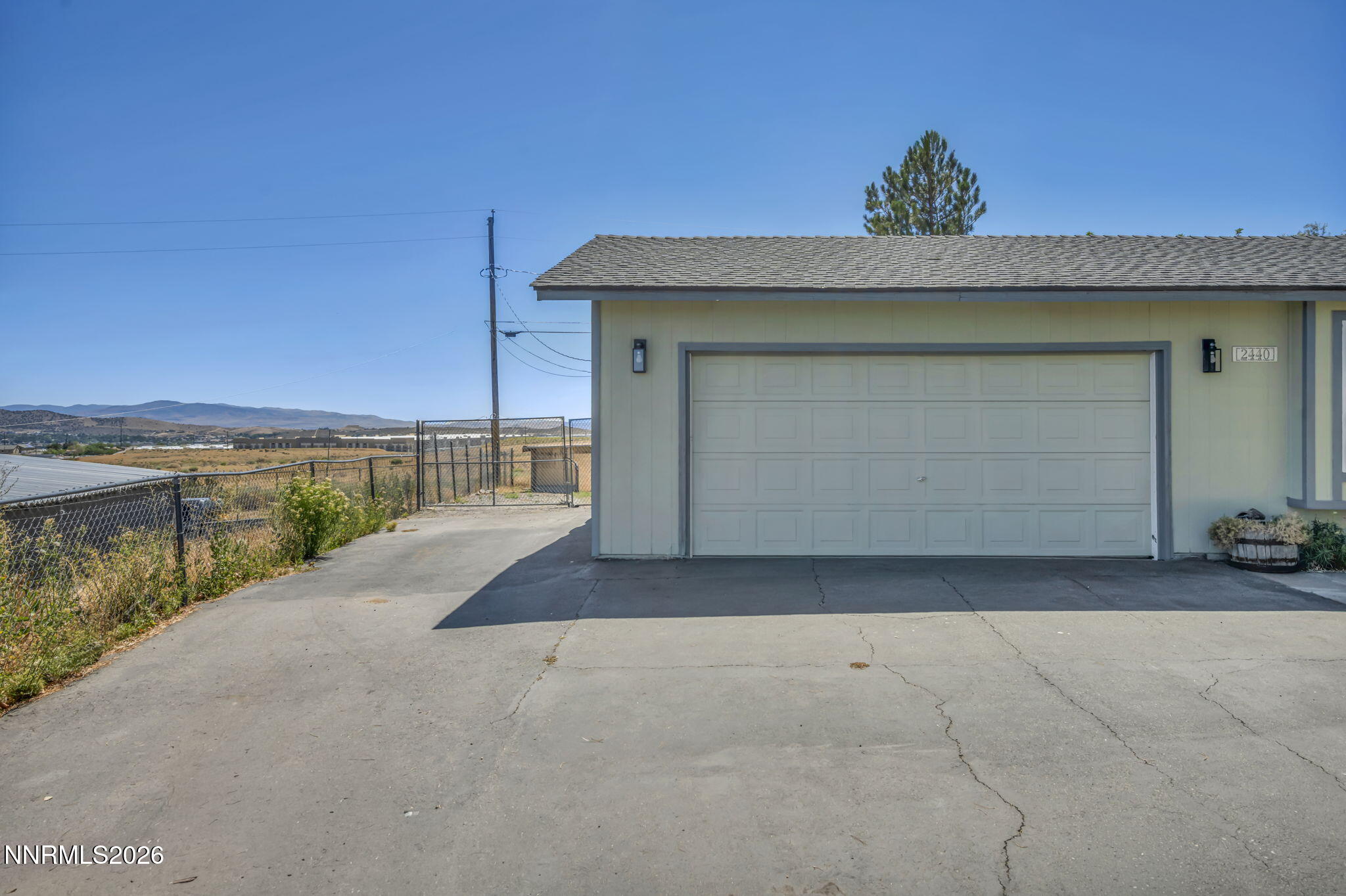 2440 Seneca Drive Property Photo 4