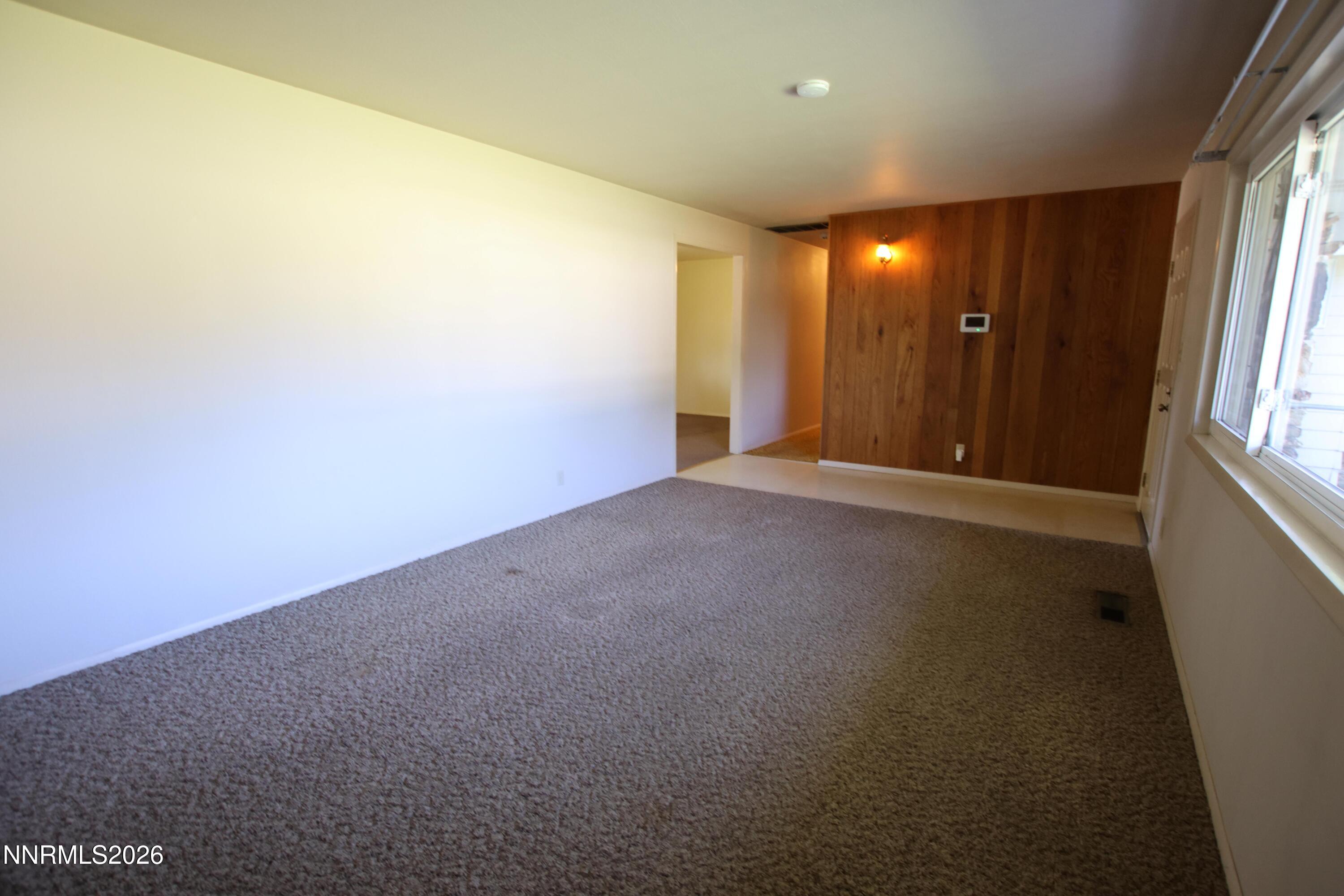 452 S California Street Property Photo 8