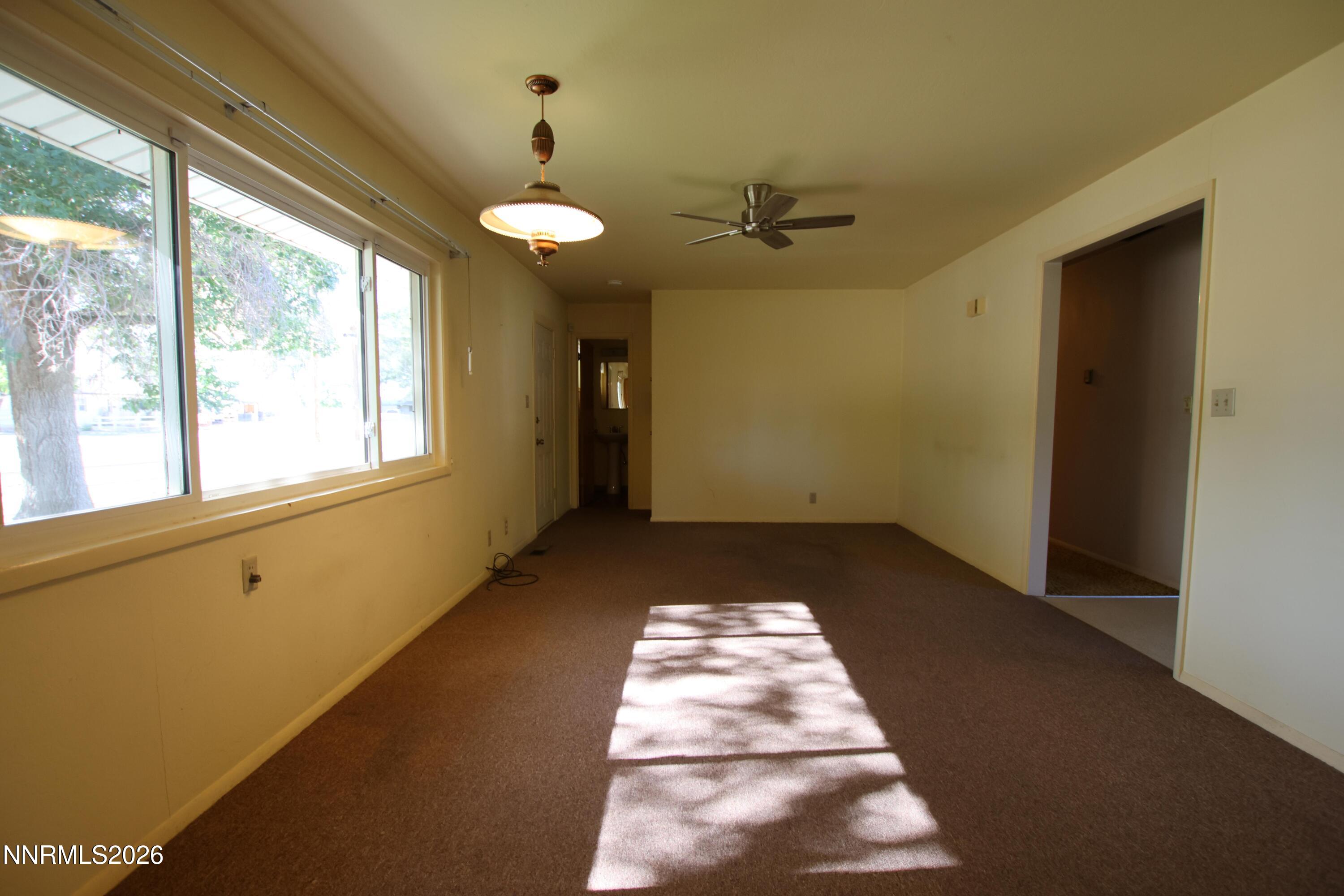 452 S California Street Property Photo 10
