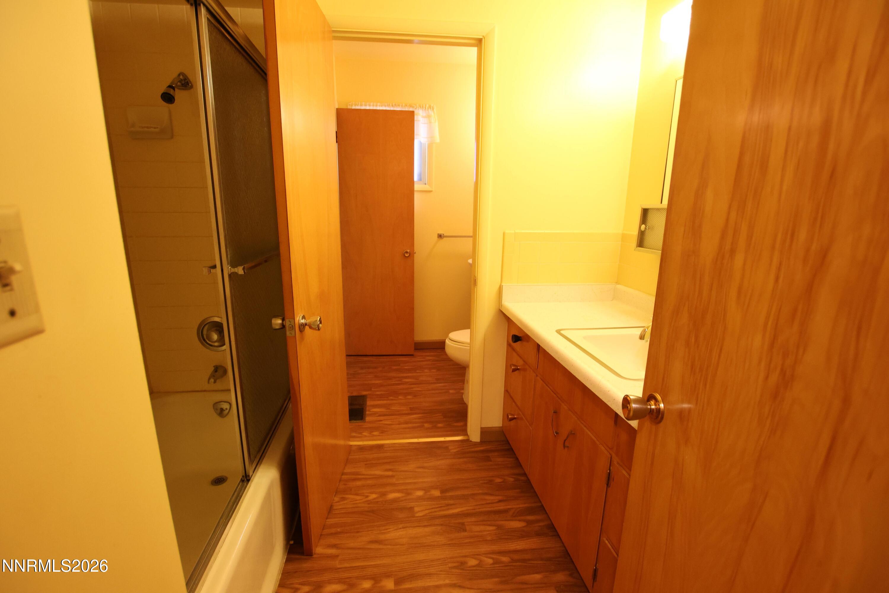 452 S California Street Property Photo 16