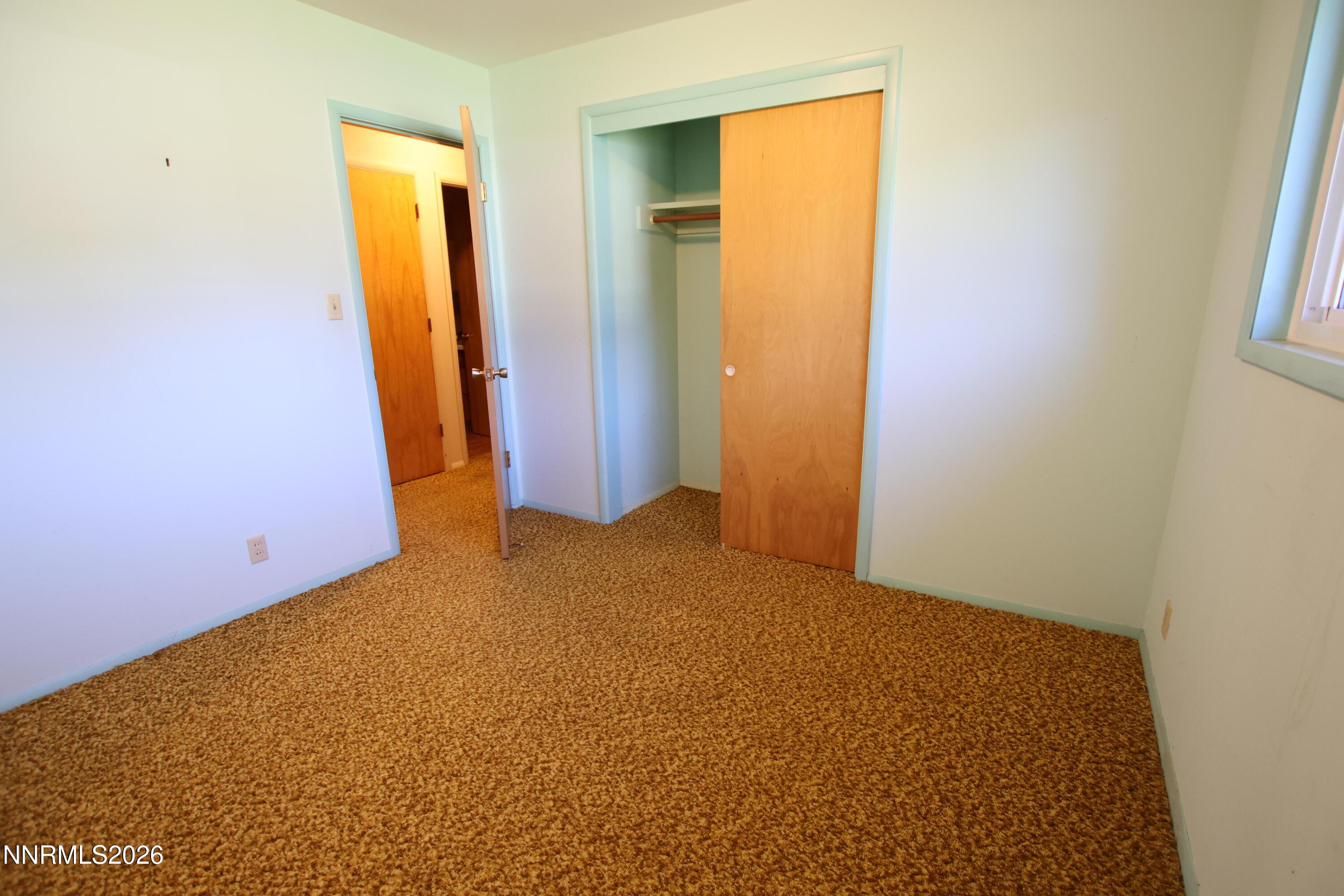 452 S California Street Property Photo 17