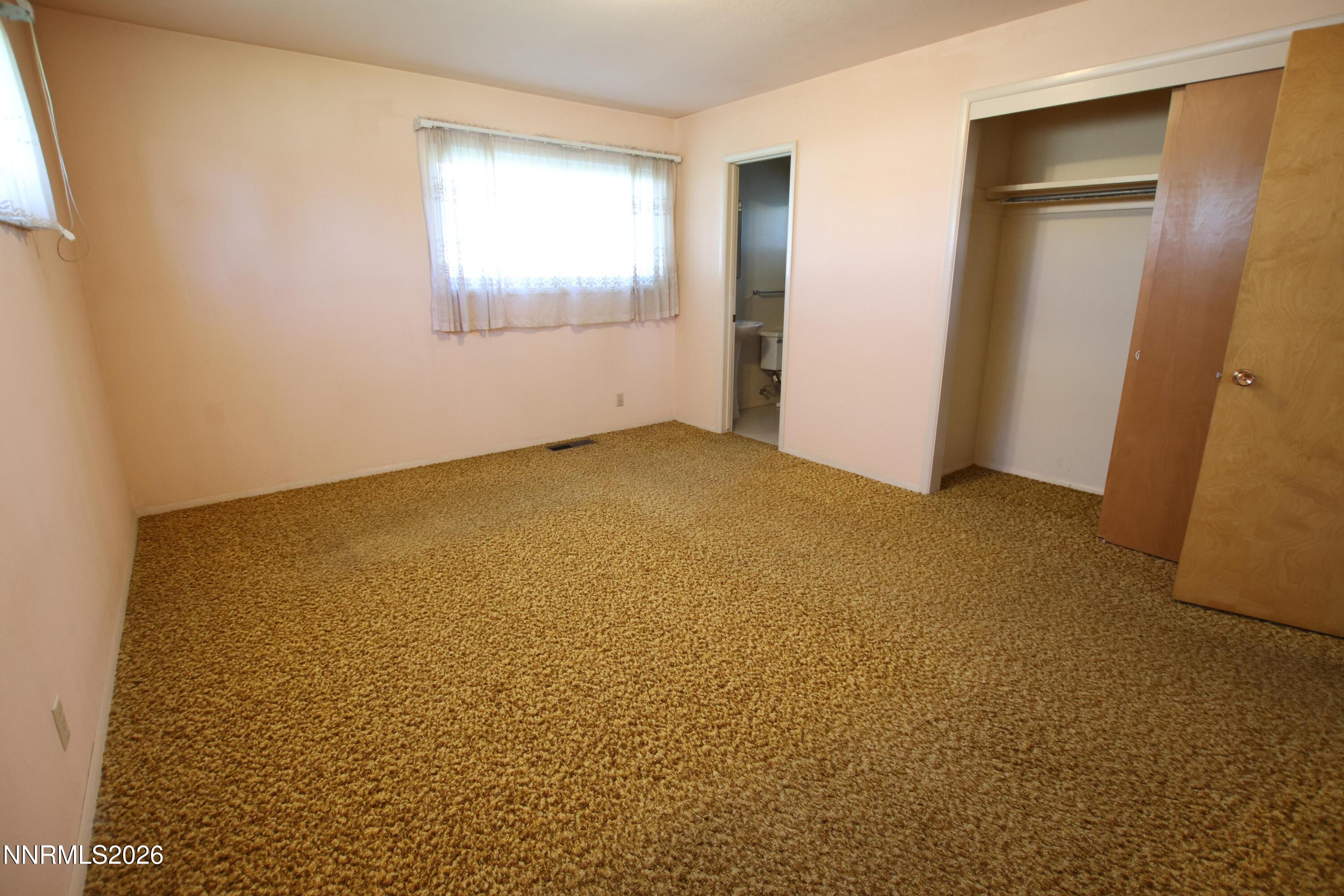 452 S California Street Property Photo 20