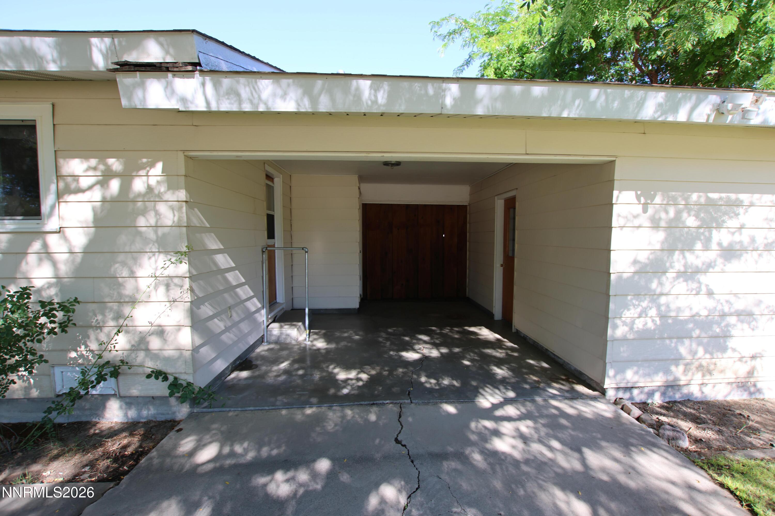 452 S California Street Property Photo 25
