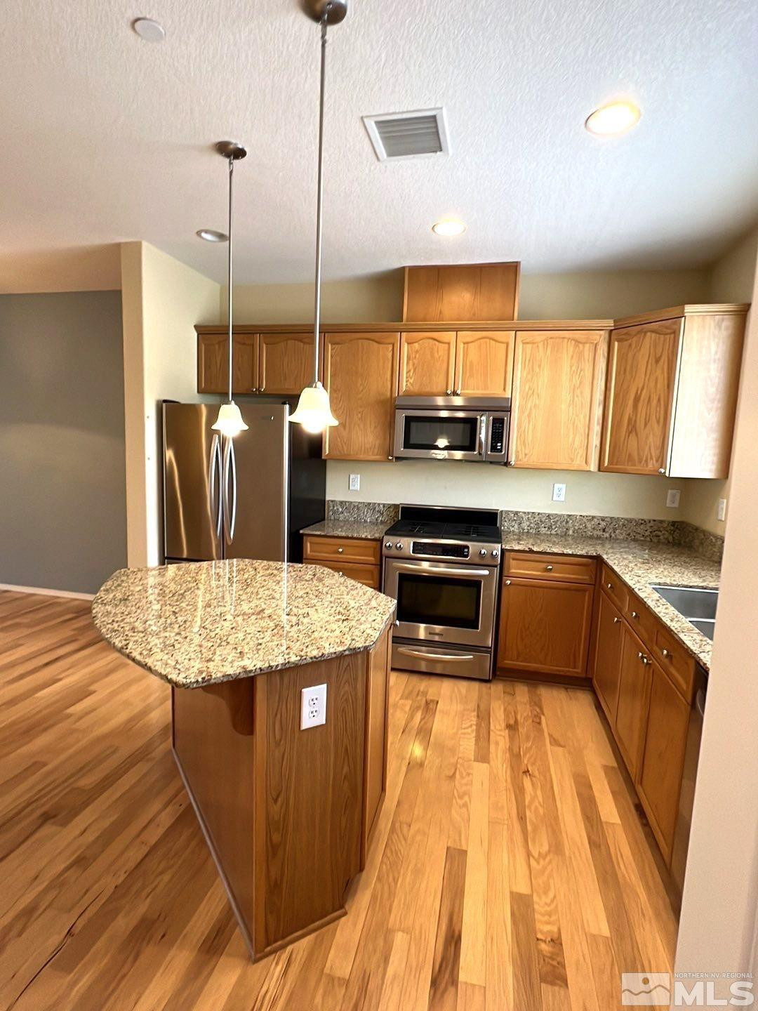 3072 Sterling Ridge Circle Property Photo 2
